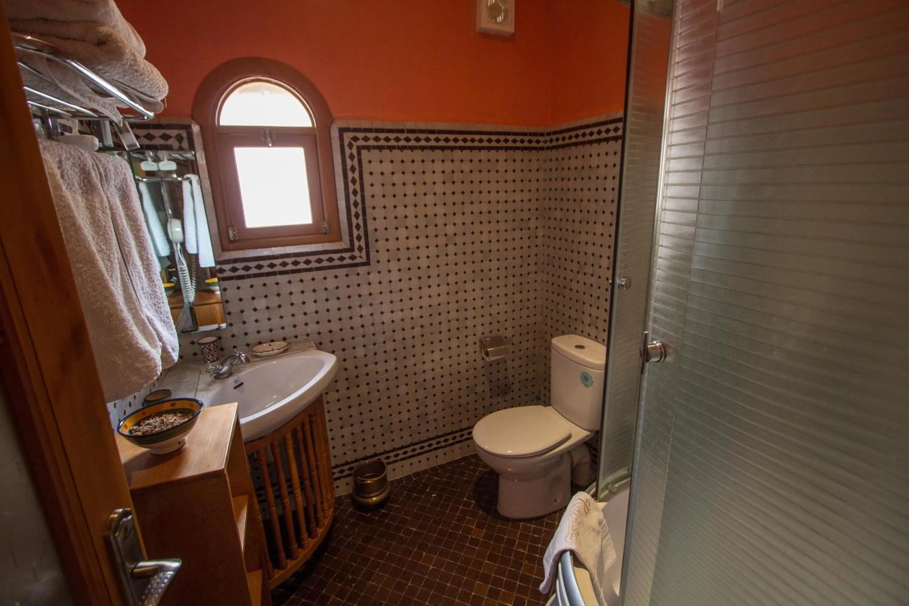 Bathroom in Riad Raouia HAMMAM & SPA