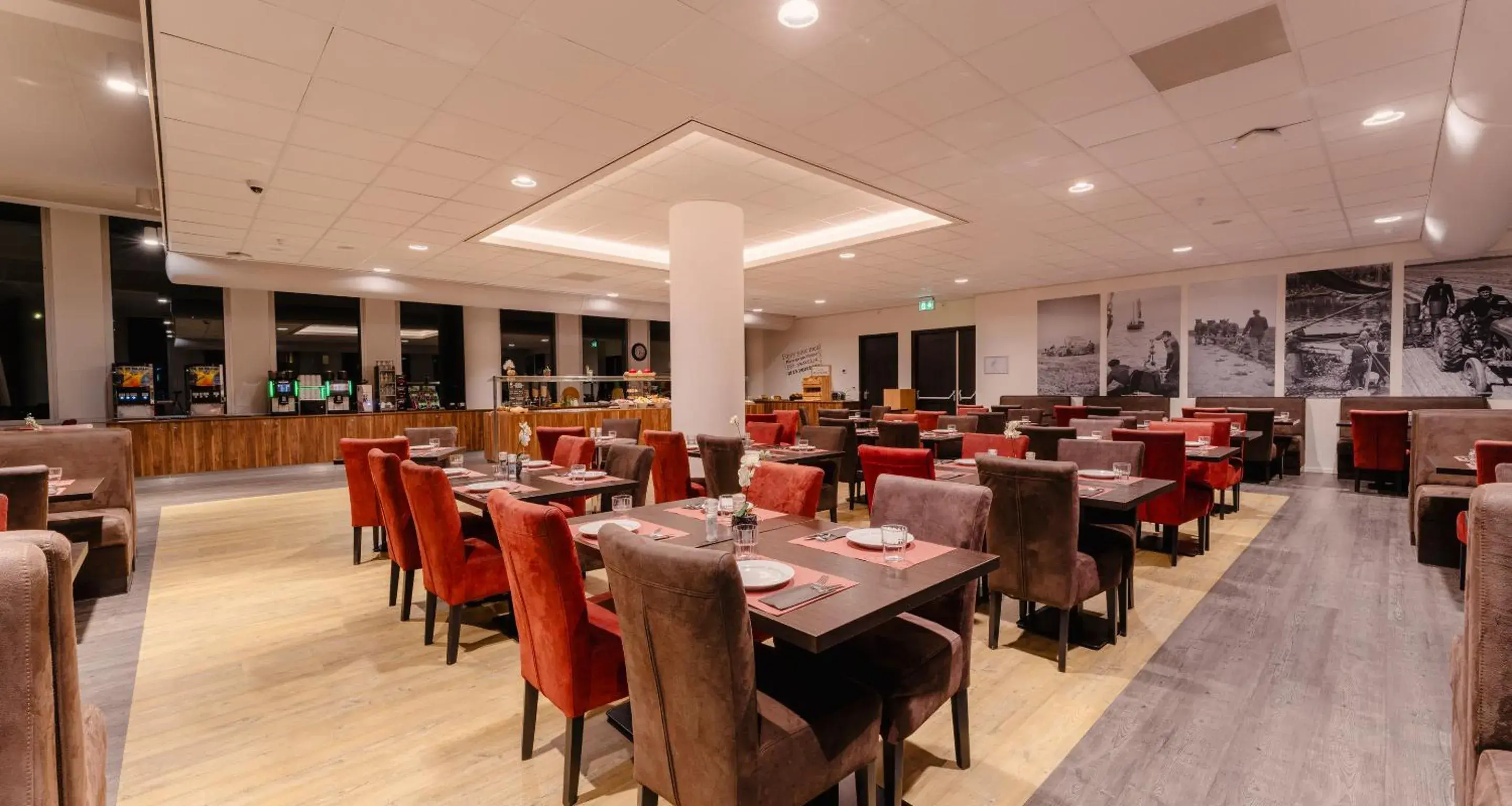 Restaurant/places to eat in PLAZA Premium Almere Restaurant/places to eat in PLAZA Premium Almere
