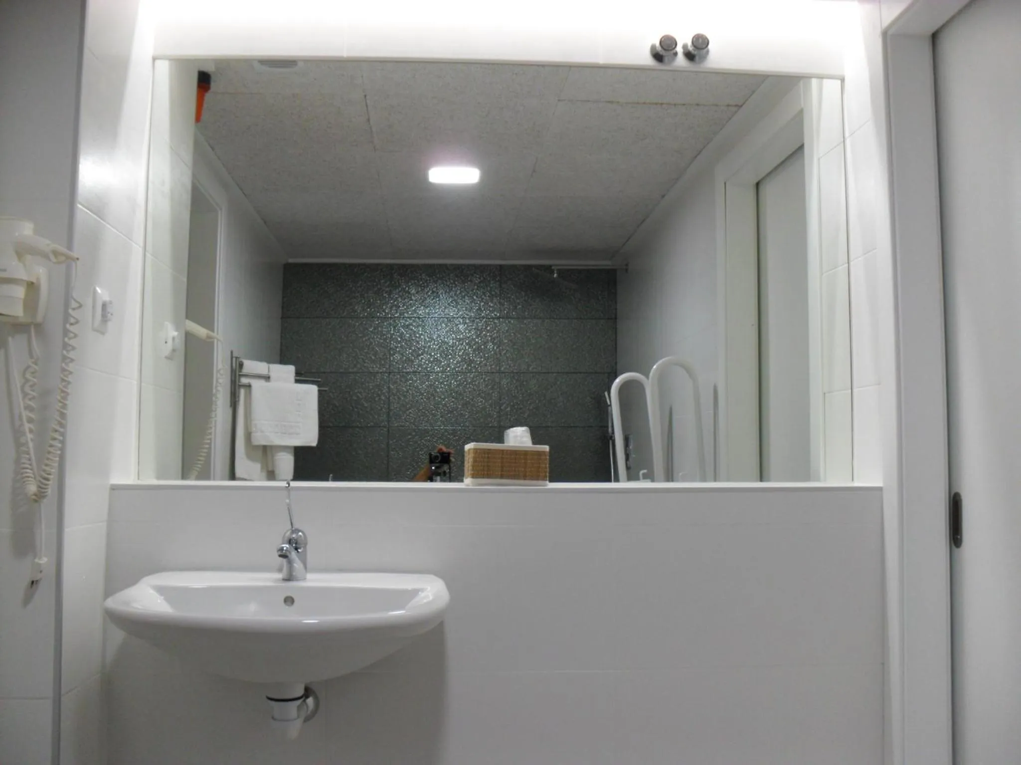 Bathroom in Hotel Lo Monte