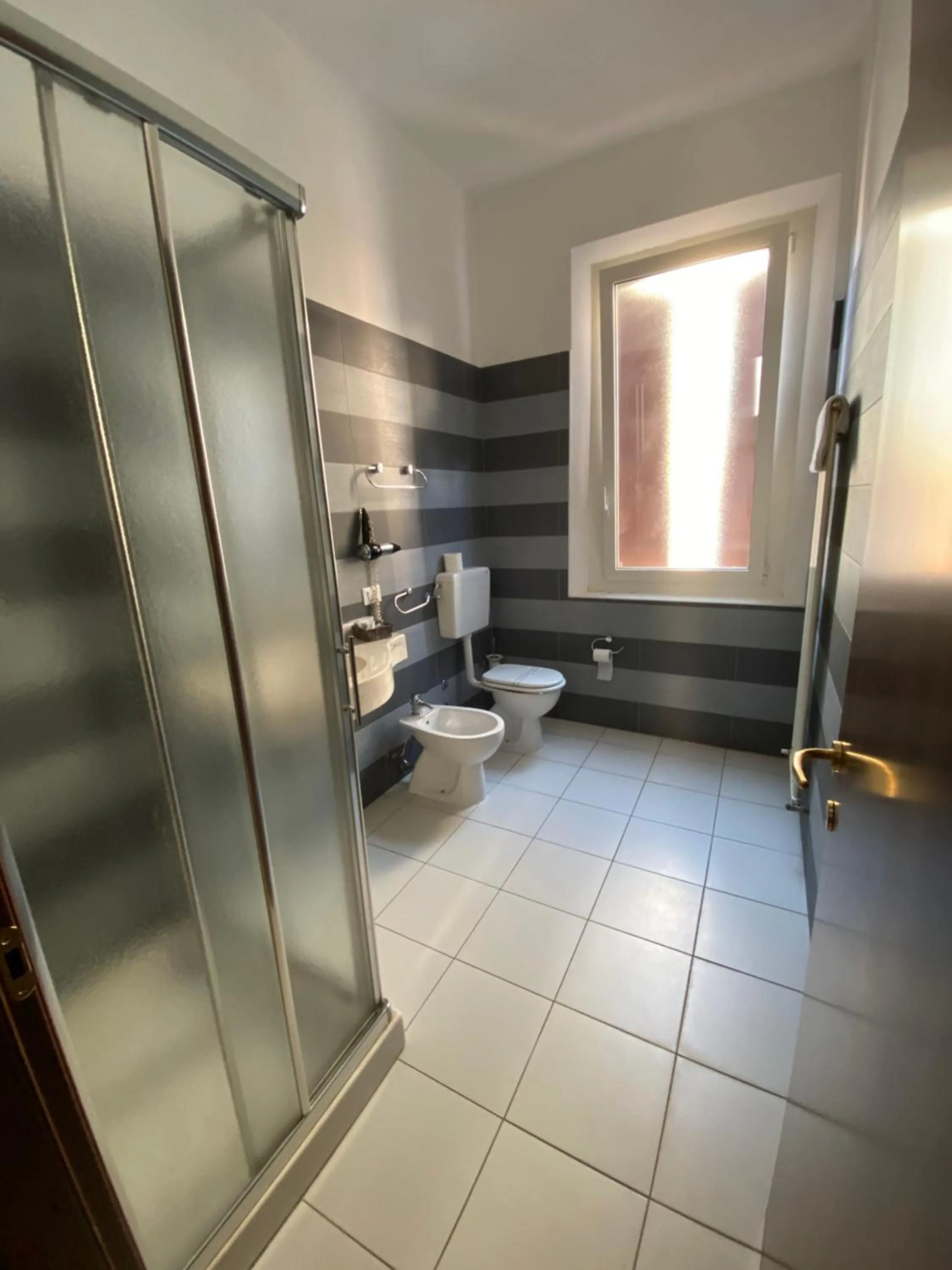 Bathroom in Hotel La Torre