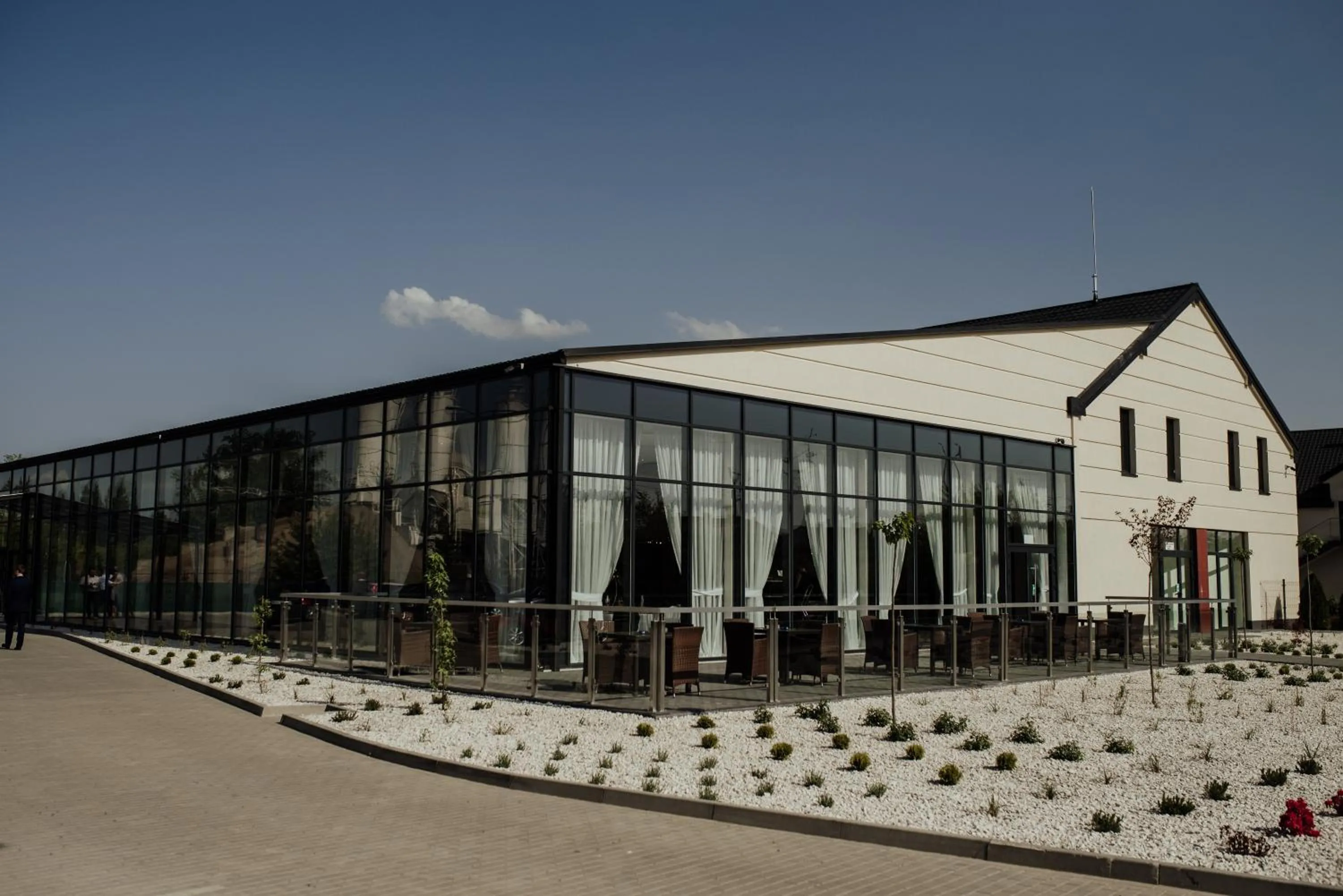 Facade/entrance in Centrum Bankietowo - Hotelowe "Perła"