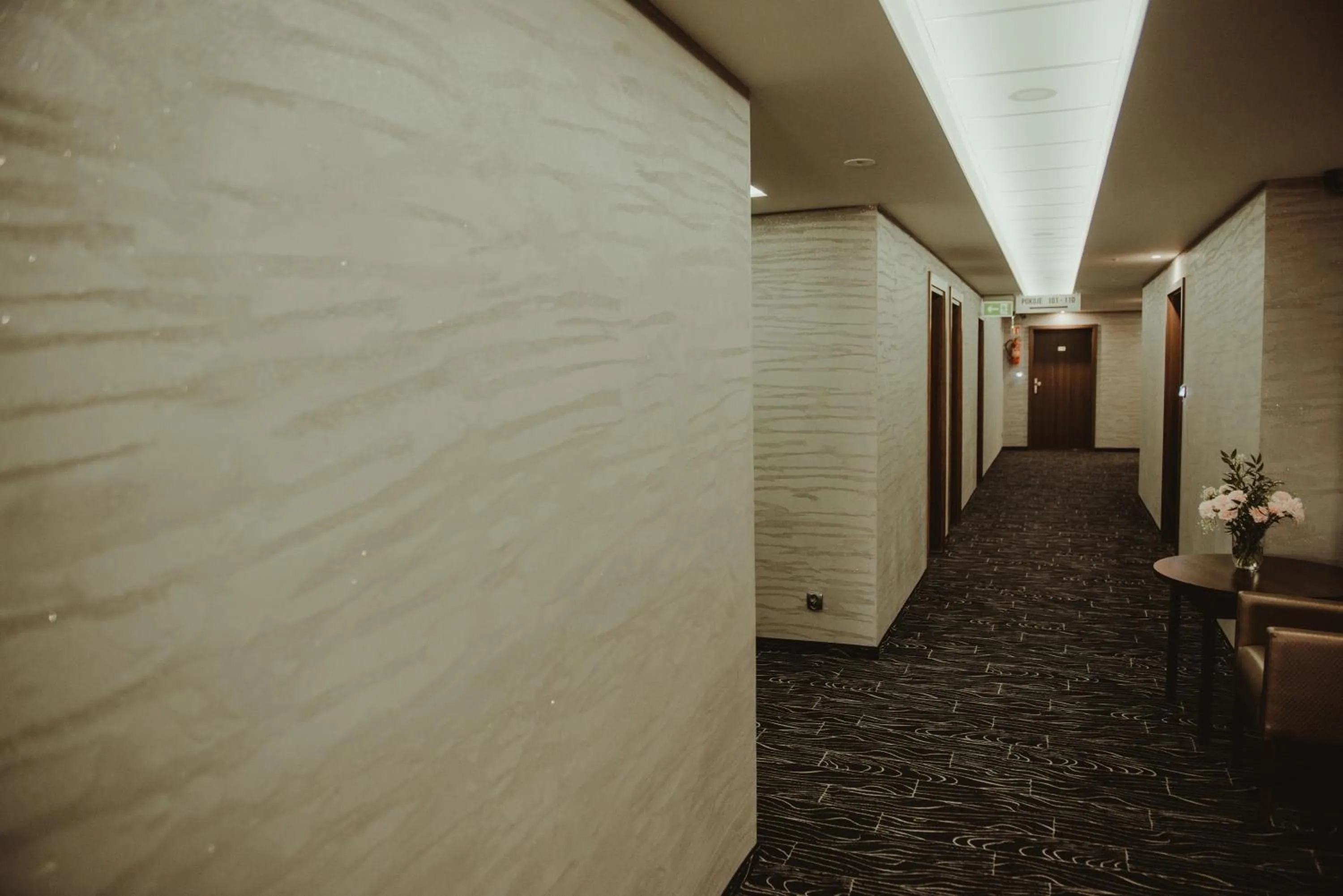 Lobby or reception in Centrum Bankietowo - Hotelowe "Perła"