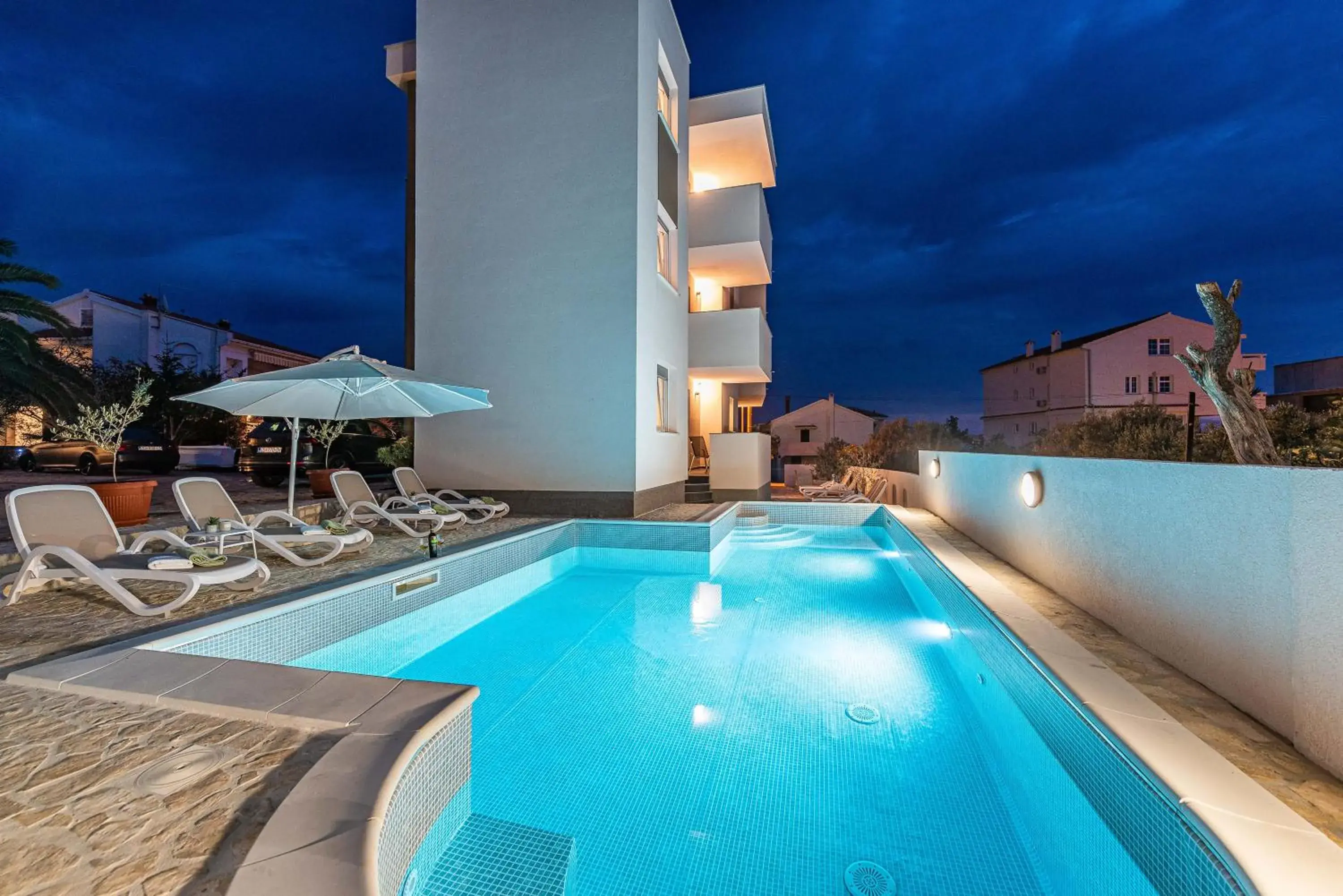 Star 4. modern & centrally located ap. for 6 Star 4. modern & centrally located ap. for 6