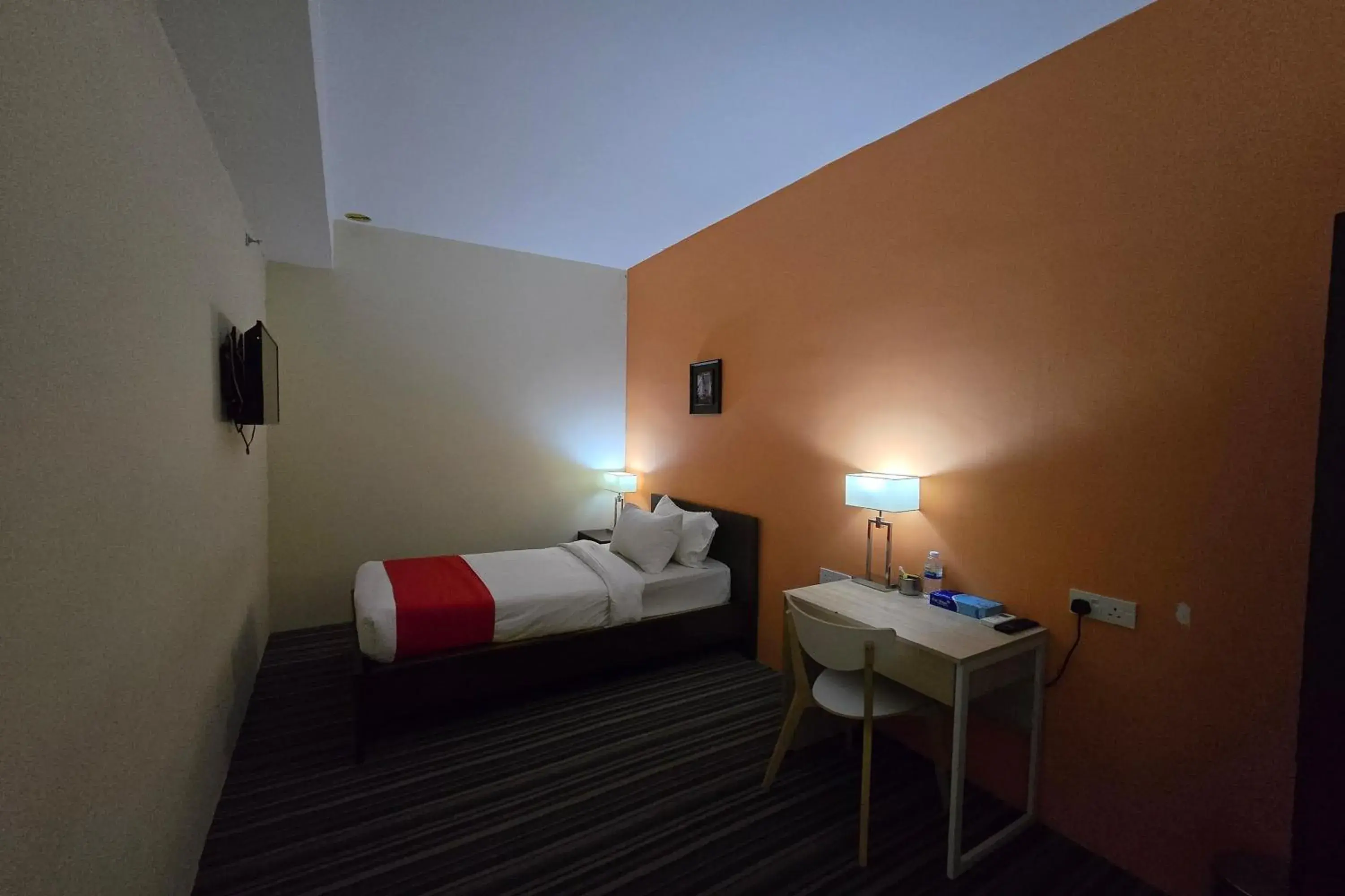 Standard Twin Room in Hotel Seri Warisan Melaka, Stadium Hang Tuah Standard Twin Room in Hotel Seri Warisan Melaka, Stadium Hang Tuah