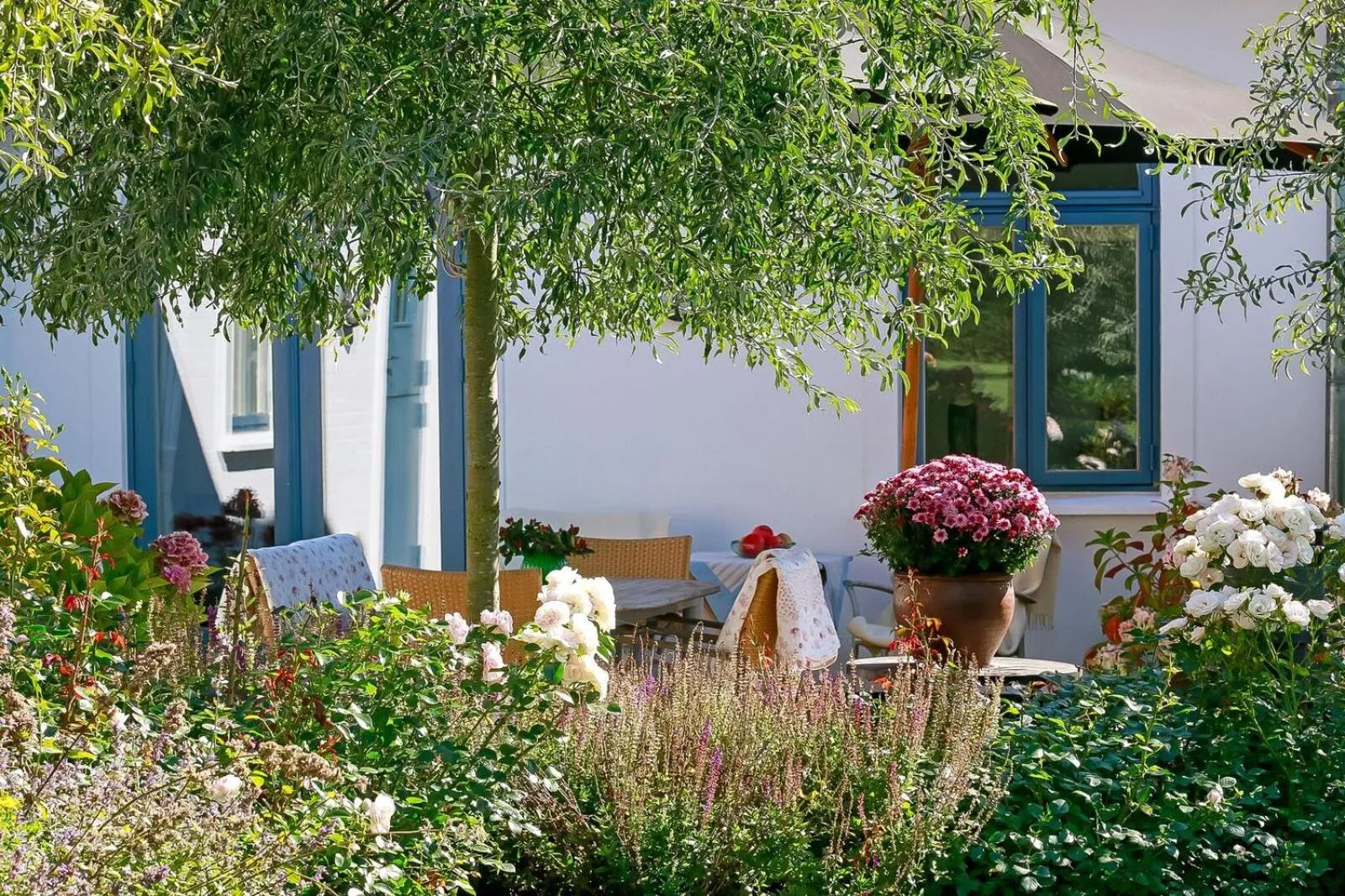 Decorative detail in Troense Bed and Breakfast by the sea