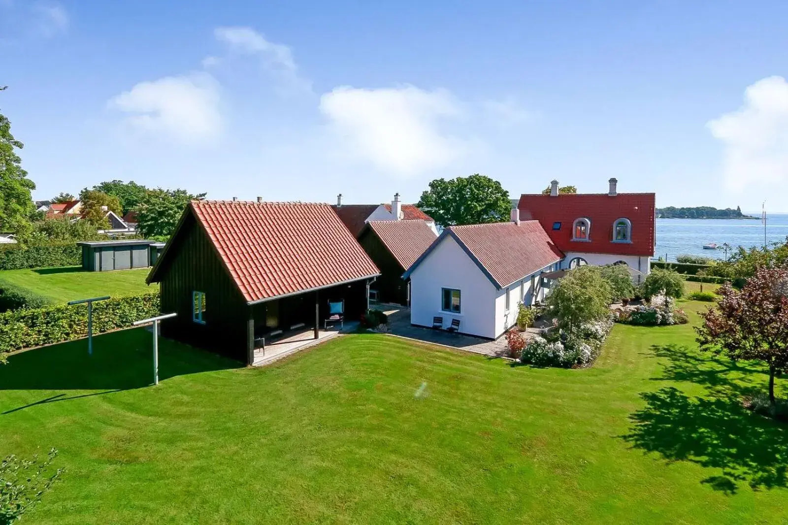 Double or Twin Room with View - single occupancy in Troense Bed and Breakfast by the sea Double or Twin Room with View - single occupancy in Troense Bed and Breakfast by the sea