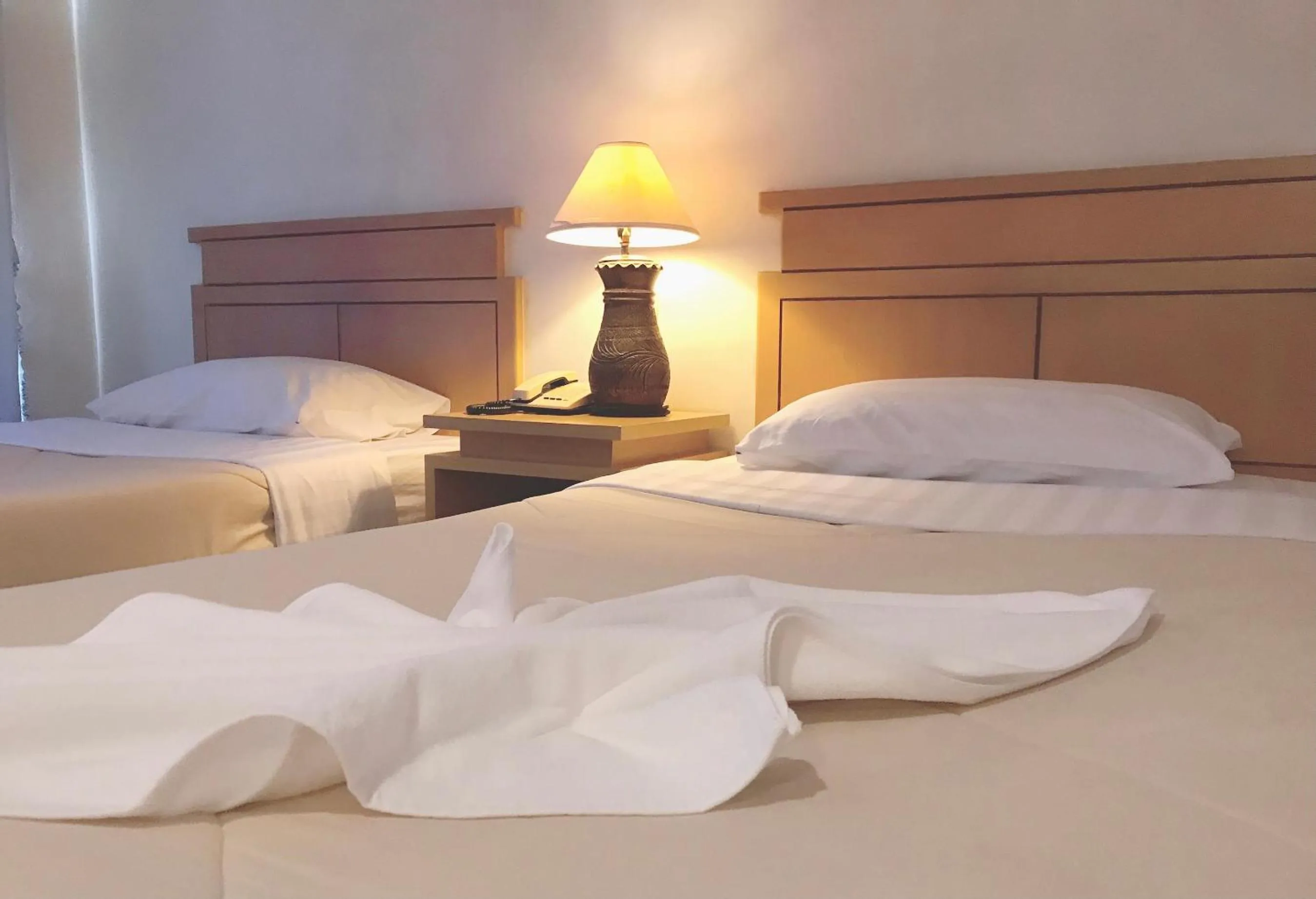 Bed in Maneerote Hotel