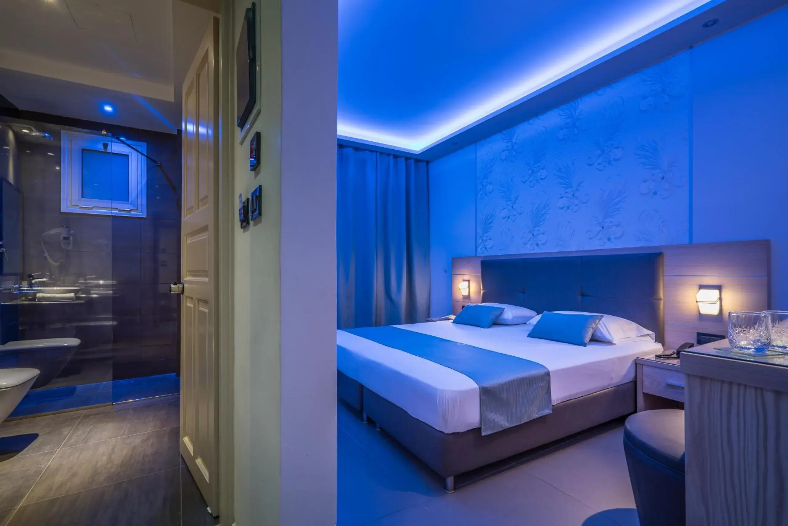 Photo of the whole room, Bed in Tzante Hotel Zakynthos, Adults Only Photo of the whole room, Bed in Tzante Hotel Zakynthos, Adults Only