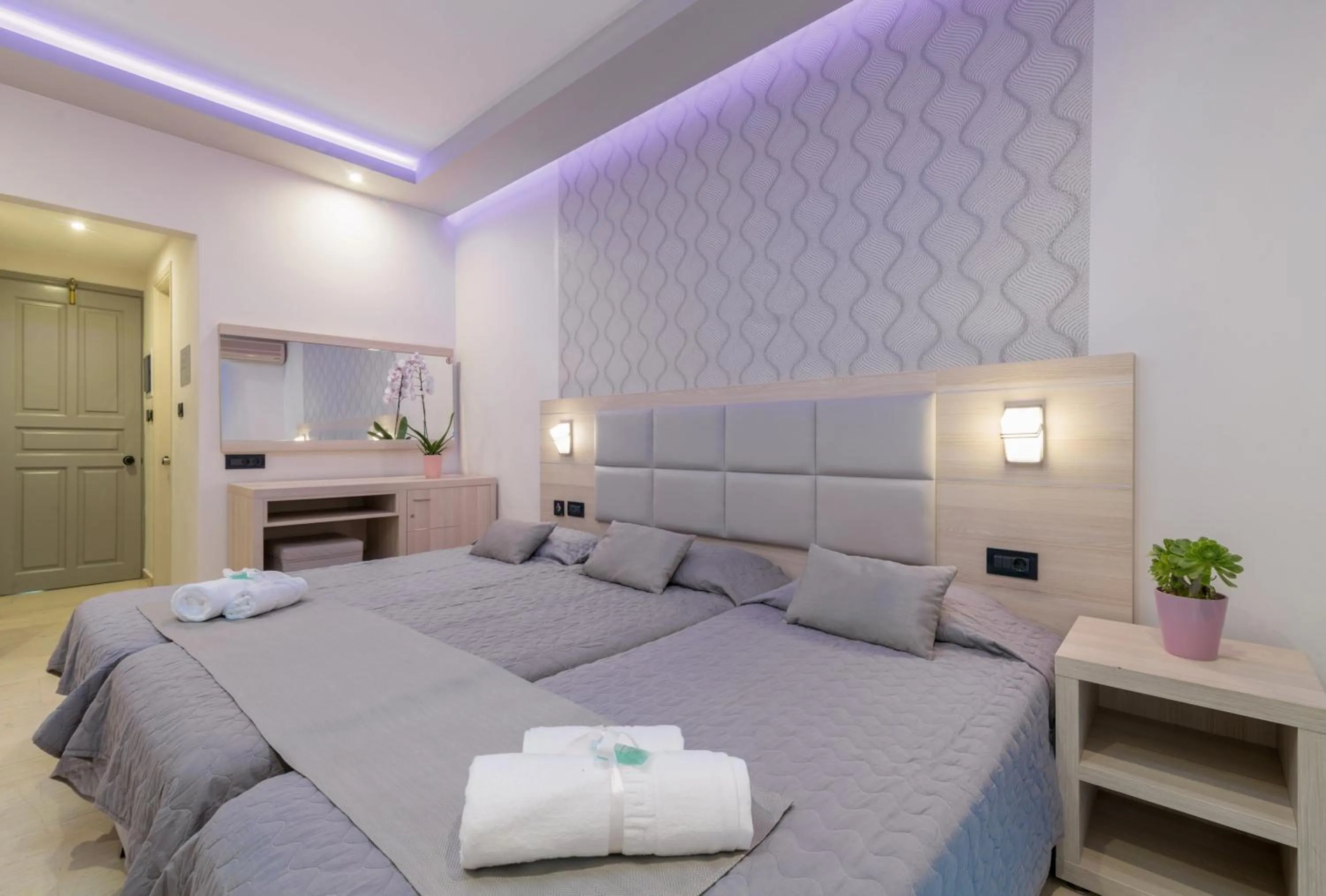 Photo of the whole room, Bed in Tzante Hotel Zakynthos, Adults Only