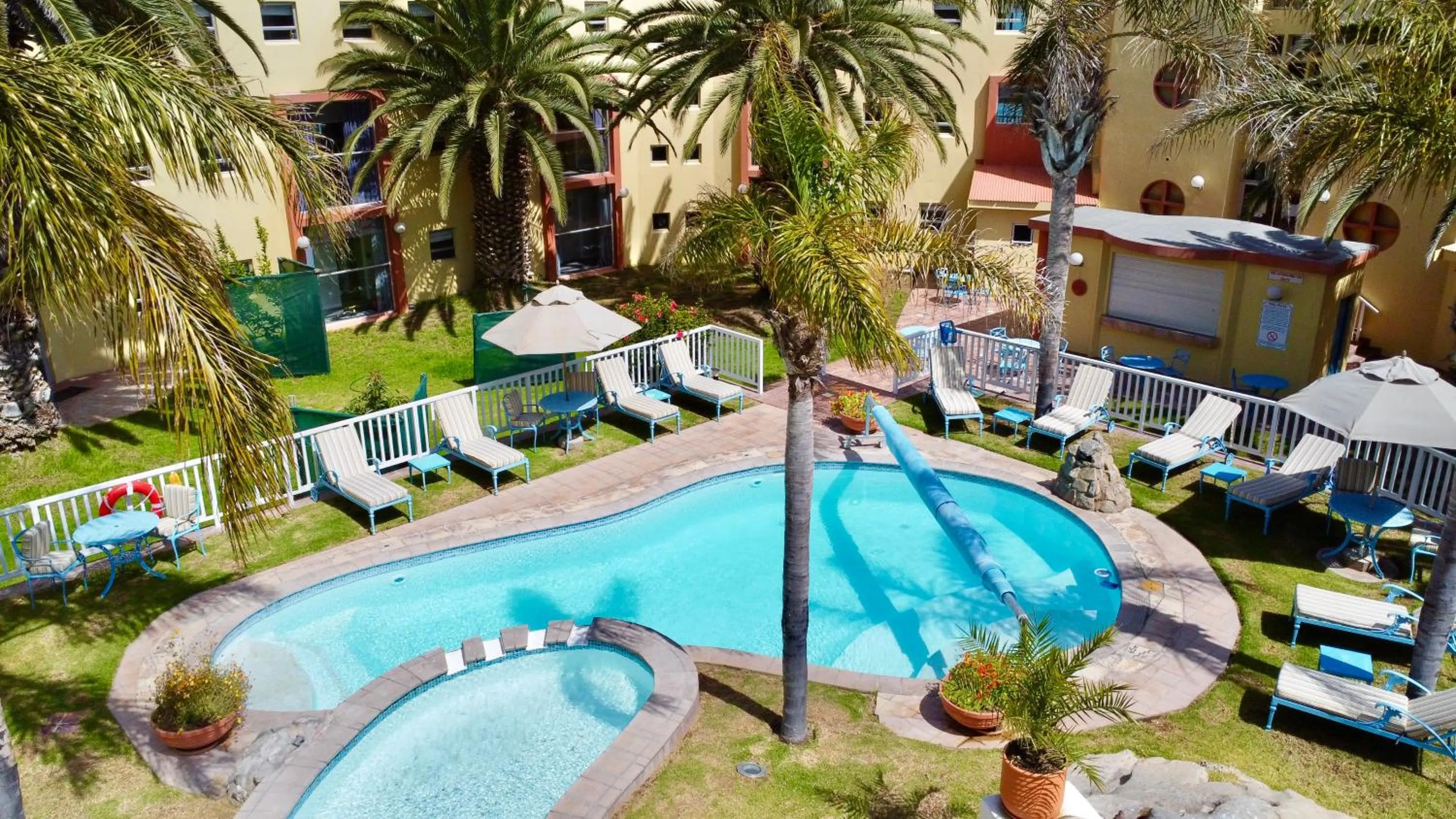 Swimming pool in Lüderitz Nest Hotel