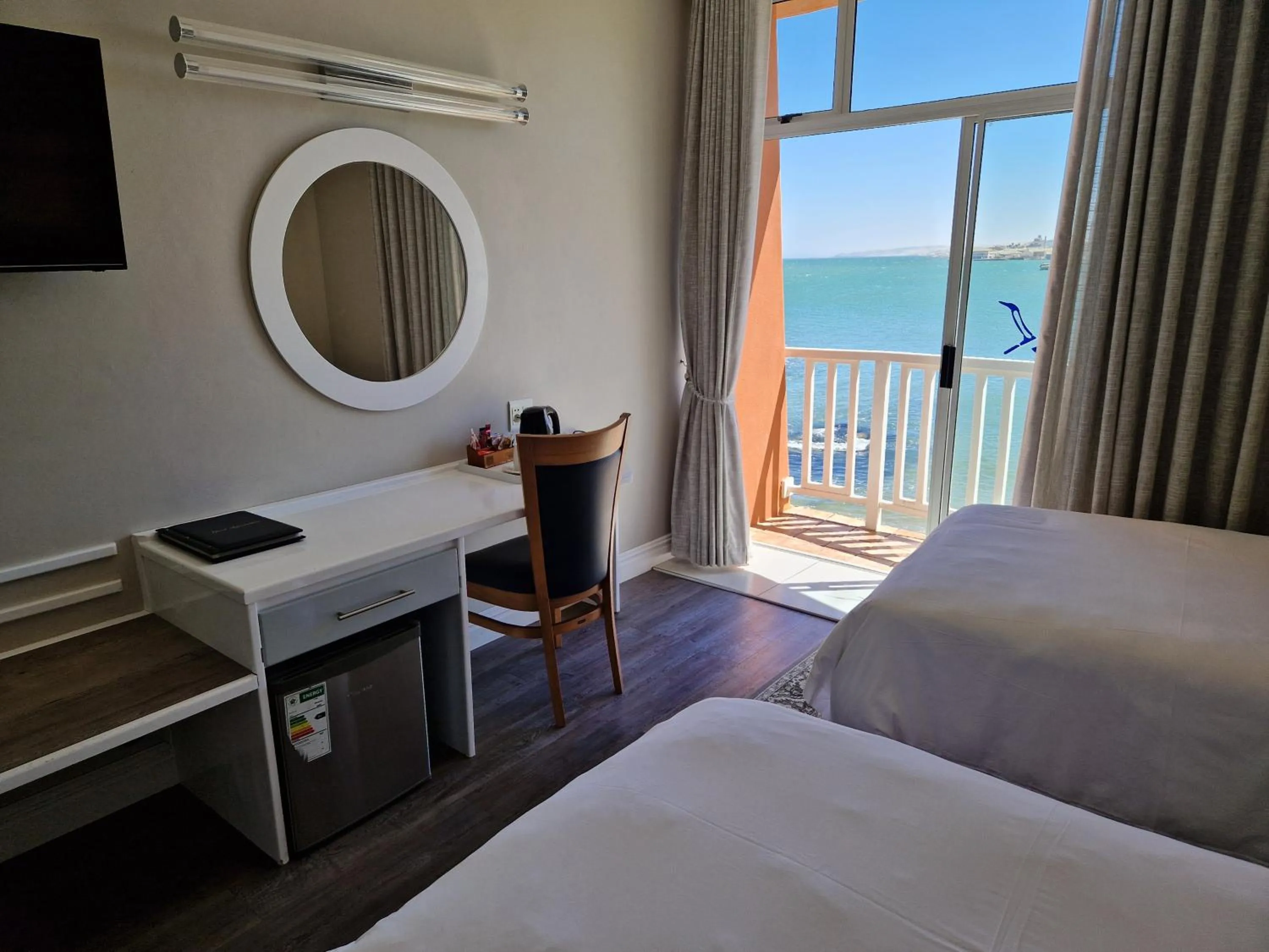 Balcony/Terrace, Bed in Lüderitz Nest Hotel
