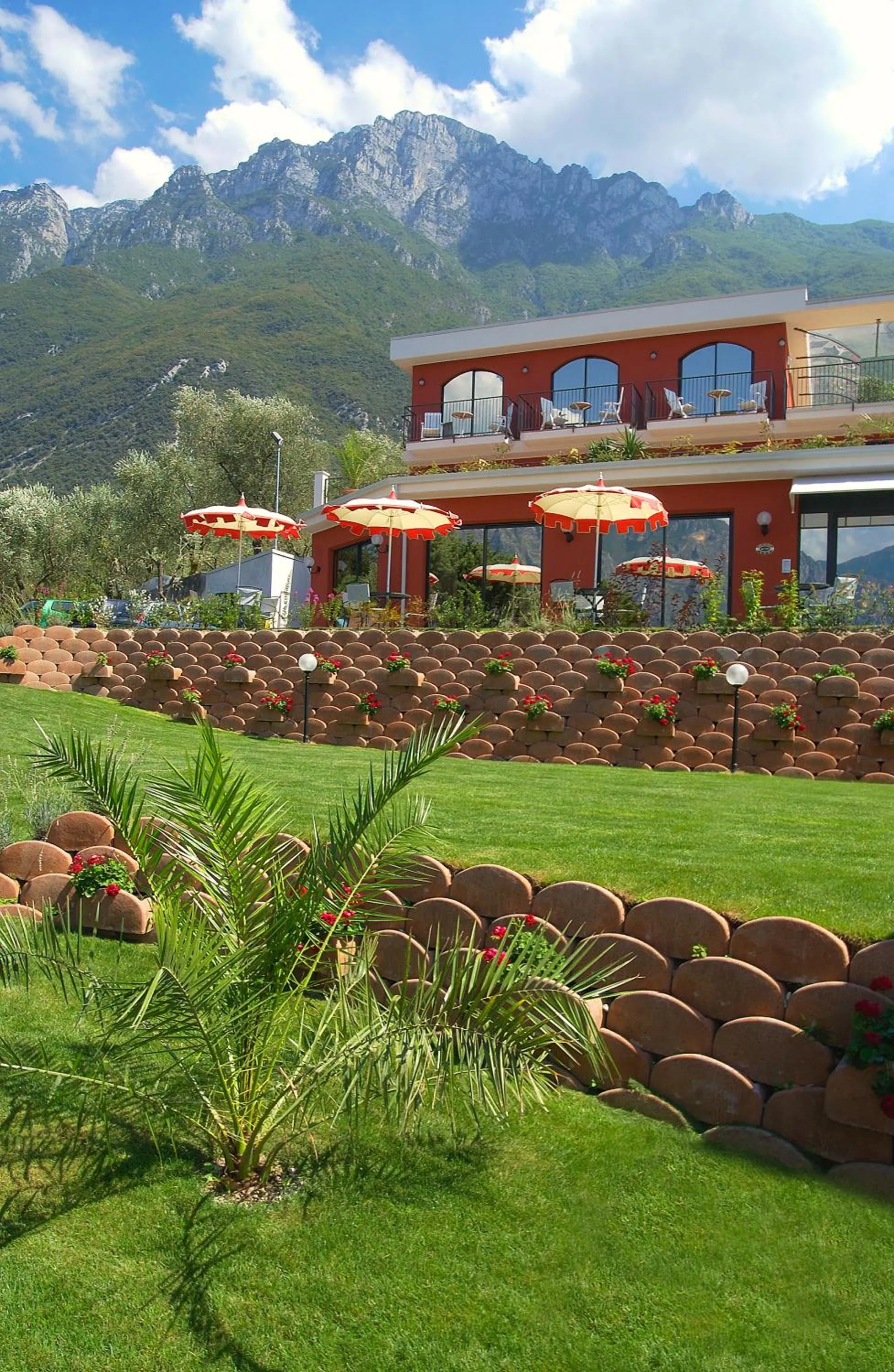 Property building in Hotel Oasi Beach