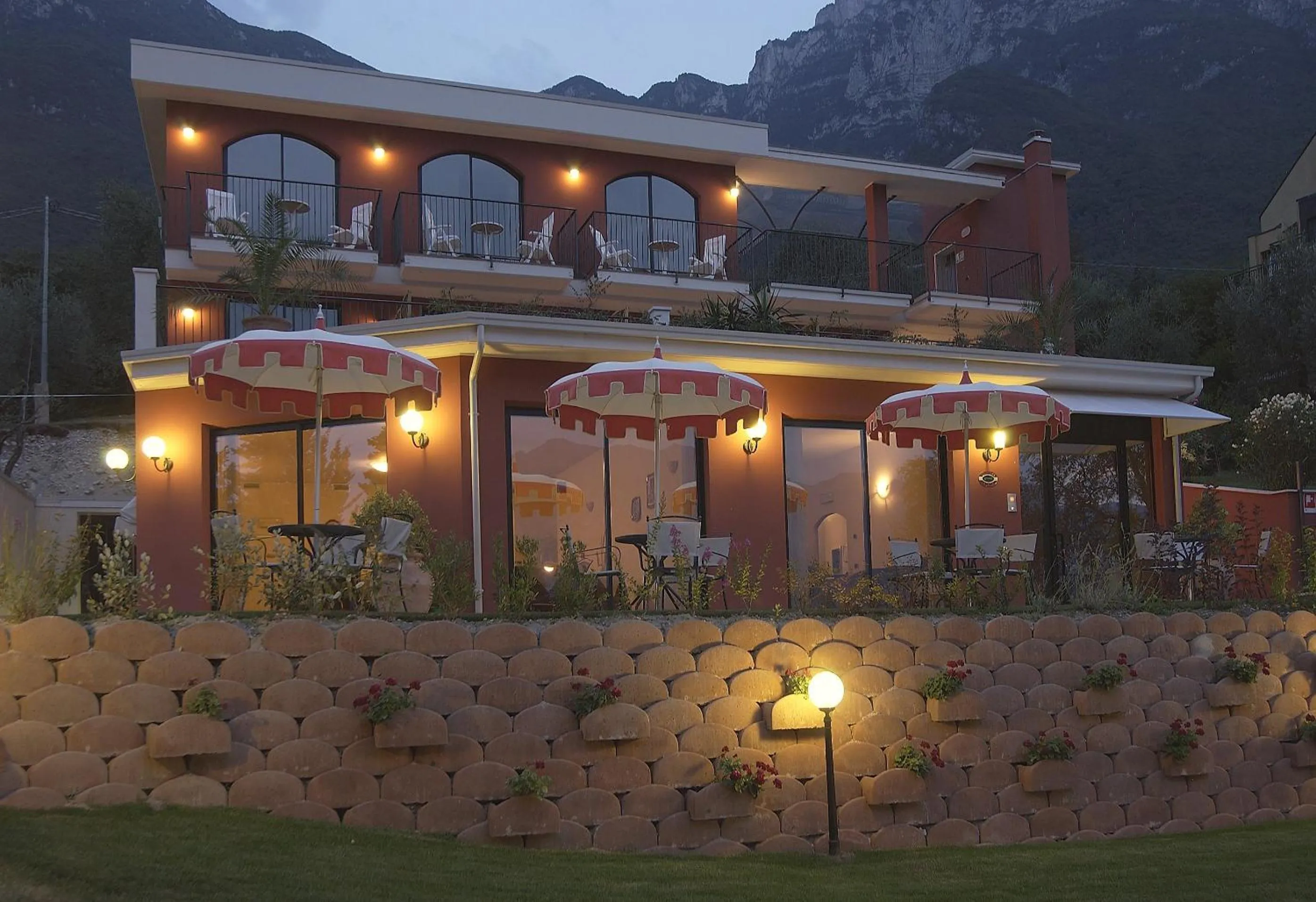 Property building in Hotel Oasi Beach