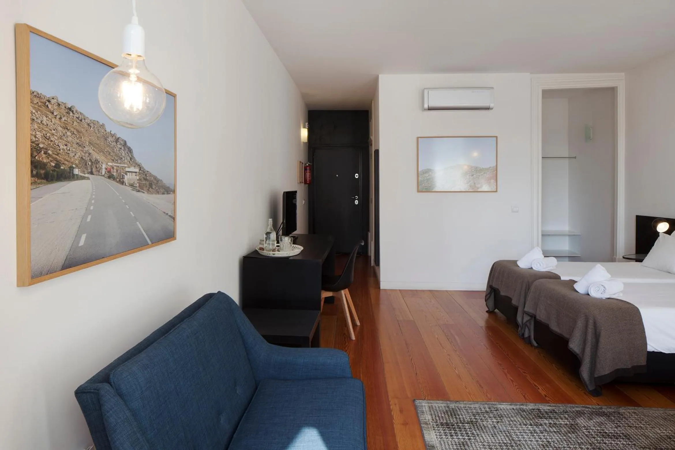 Photo of the whole room, Bed in Cale Guest House