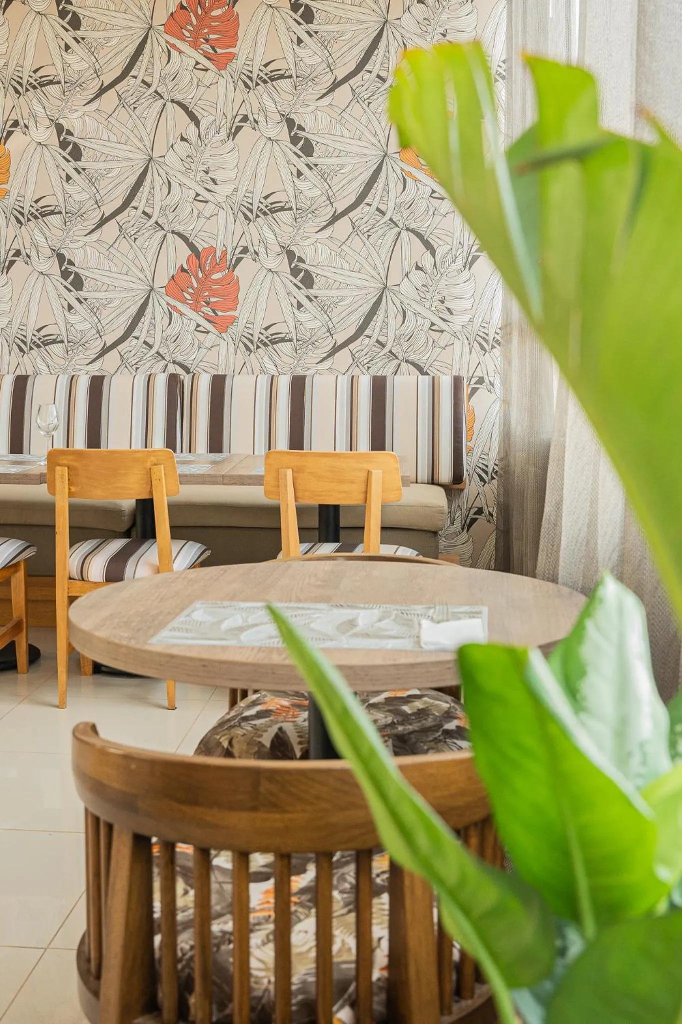 Restaurant/places to eat in Mia Hotel Choco