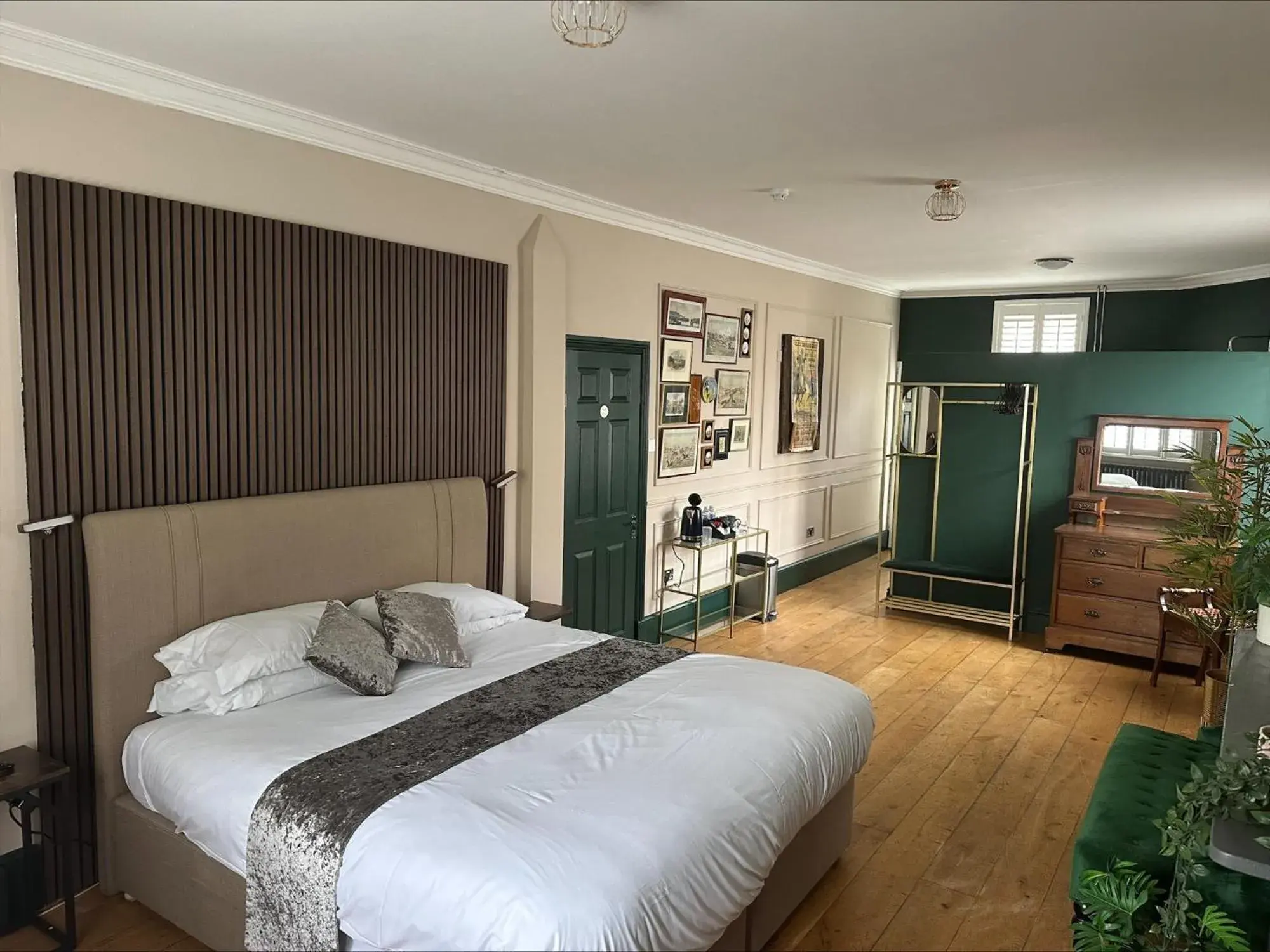 Superior King Room in The Olive Superior King Room in The Olive