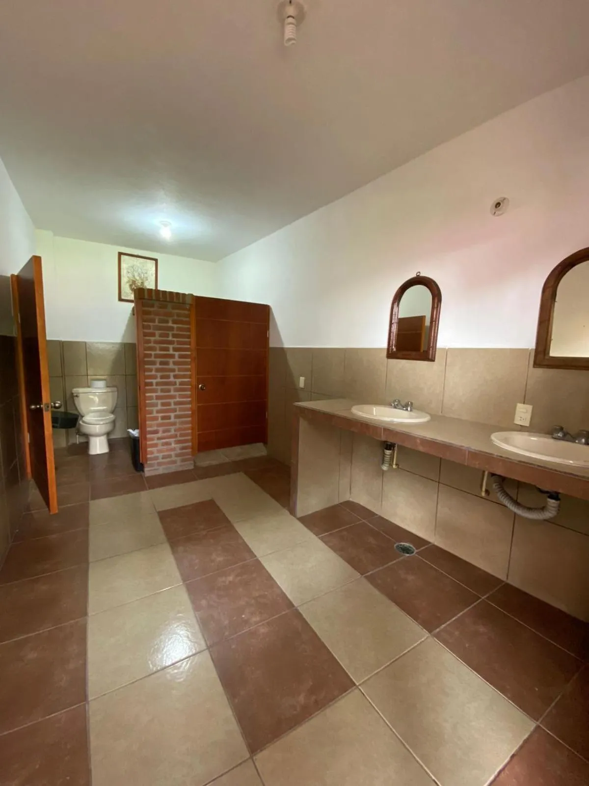 Public Bath in Hotel La Estancia
