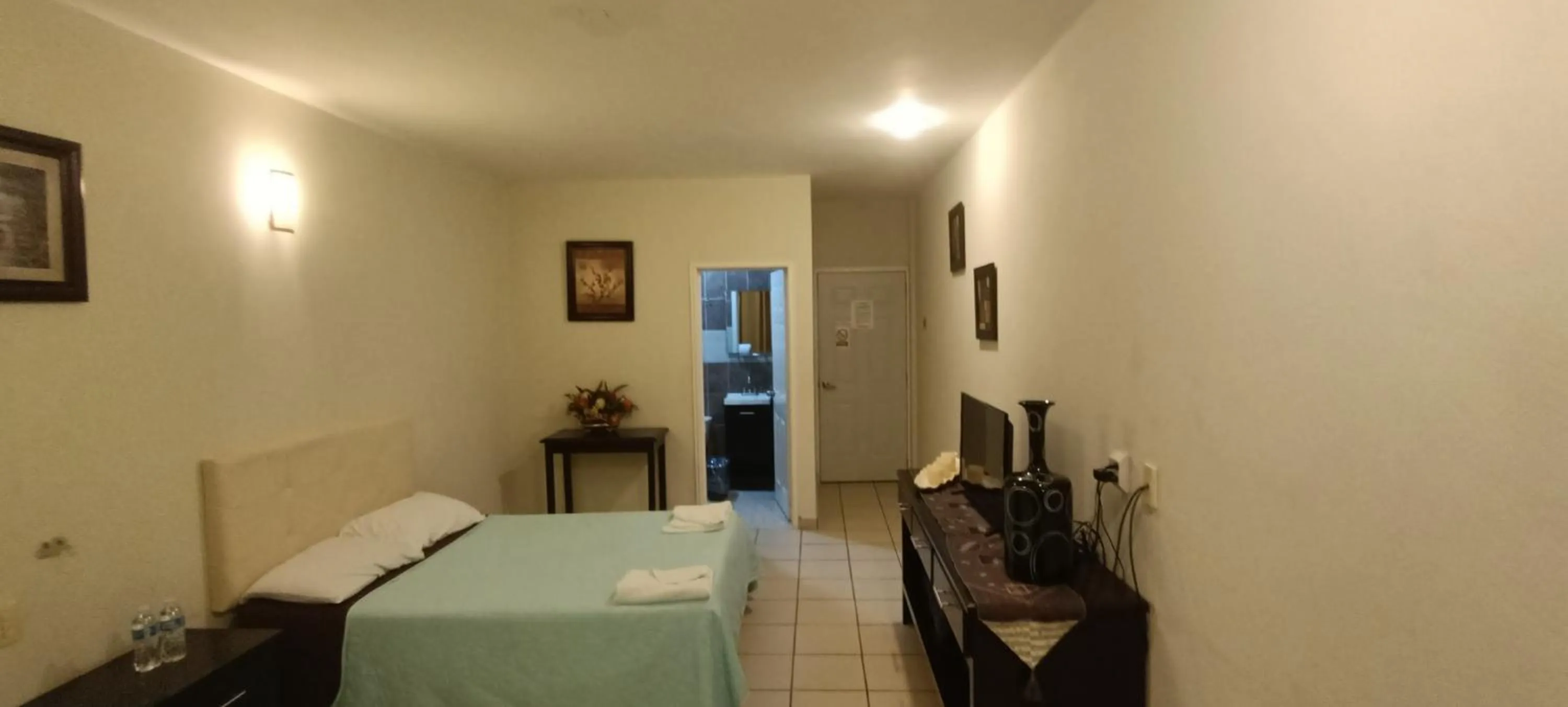 Bed in Hotel La Estancia