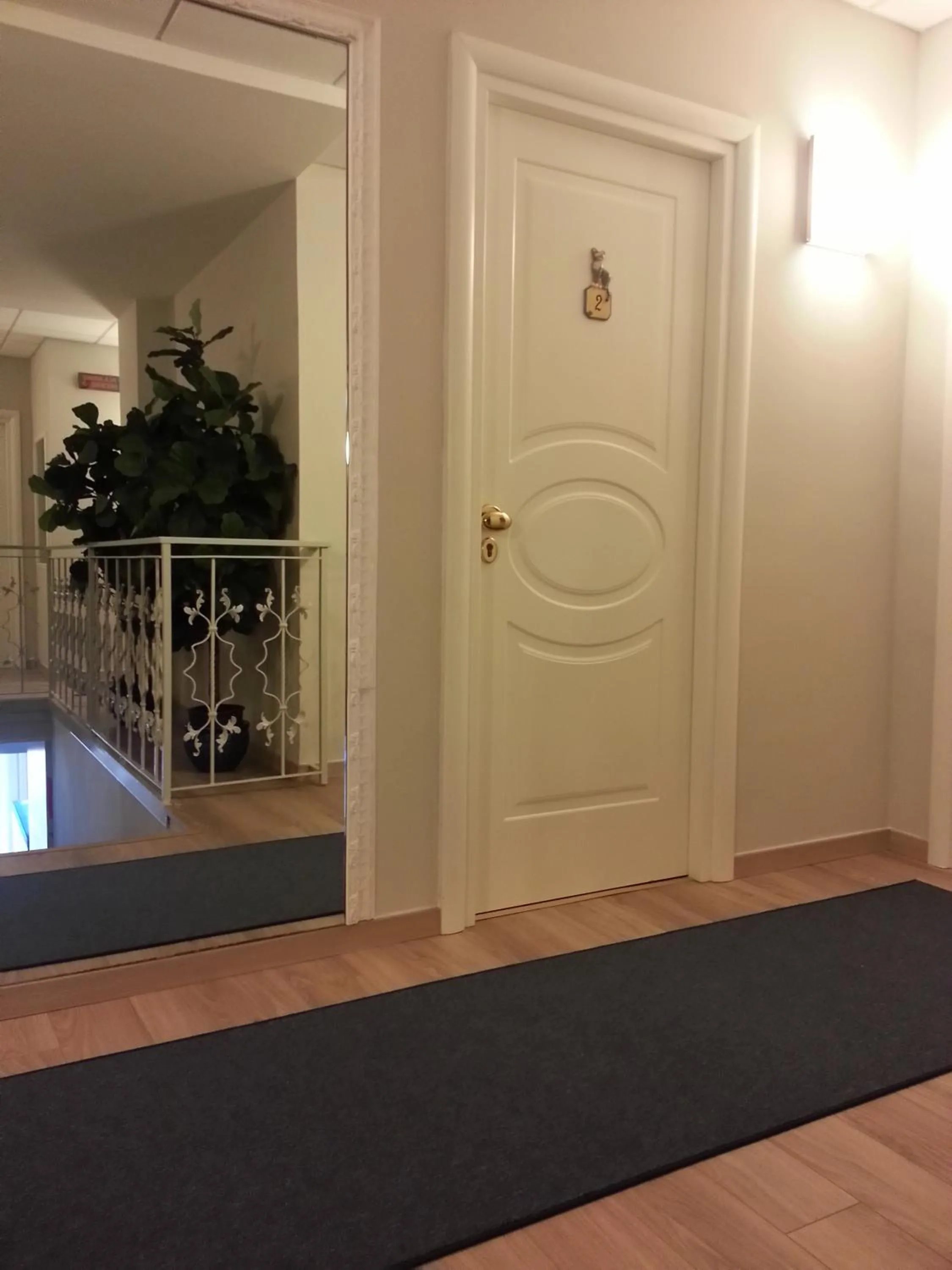 Decorative detail in Hotel Il Gatto