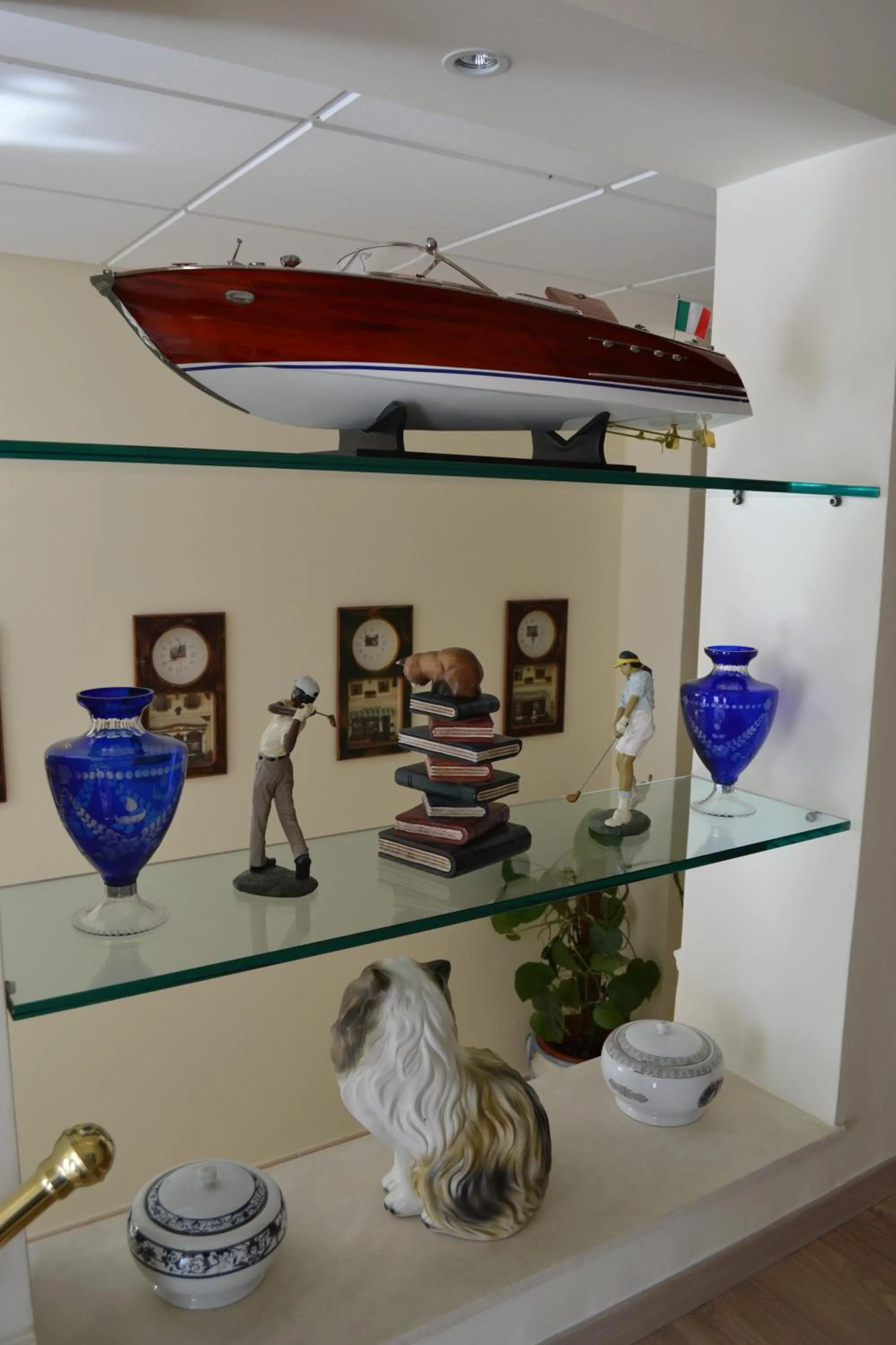 Decorative detail in Hotel Il Gatto