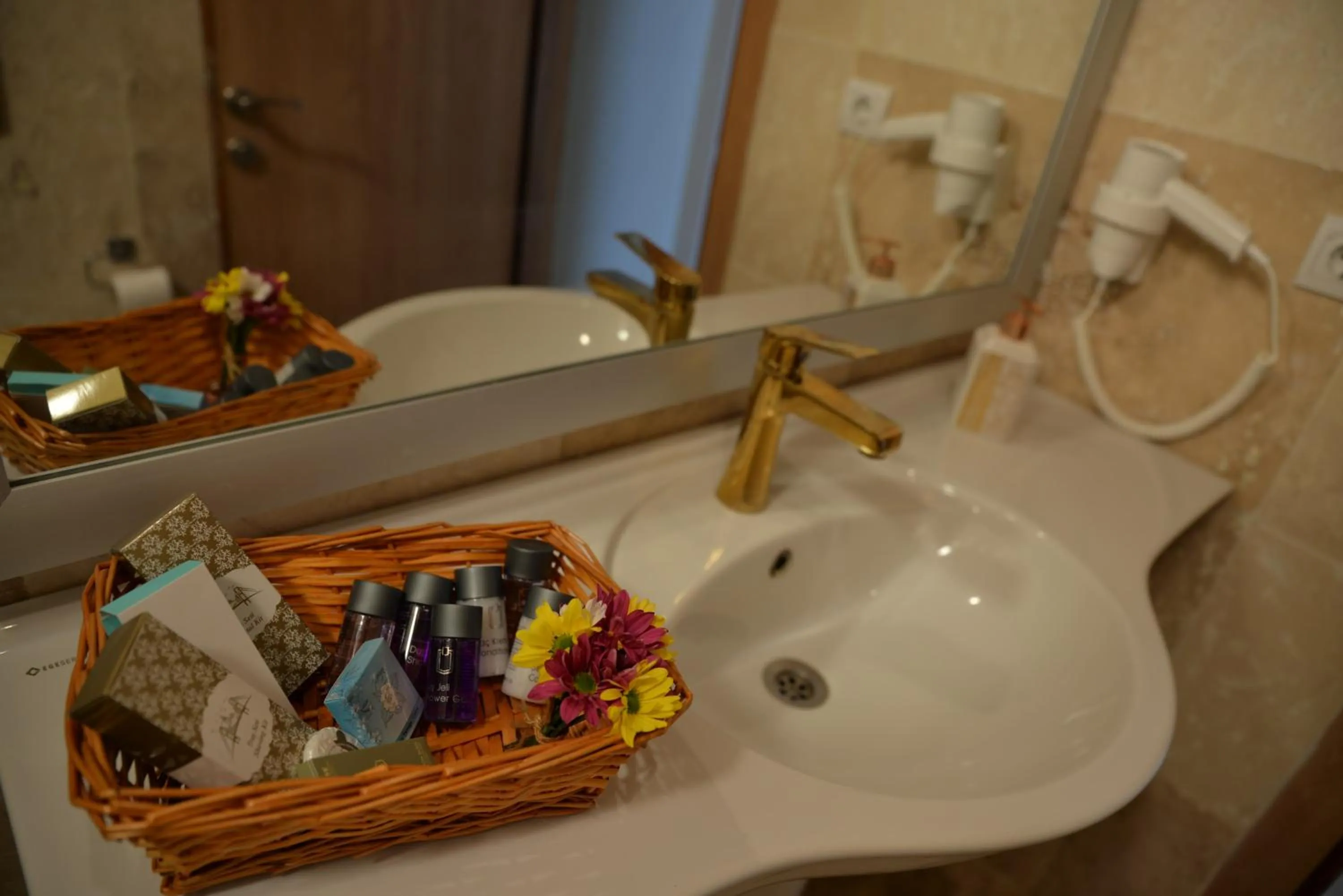 Bathroom in Ebruli Hotel Cunda