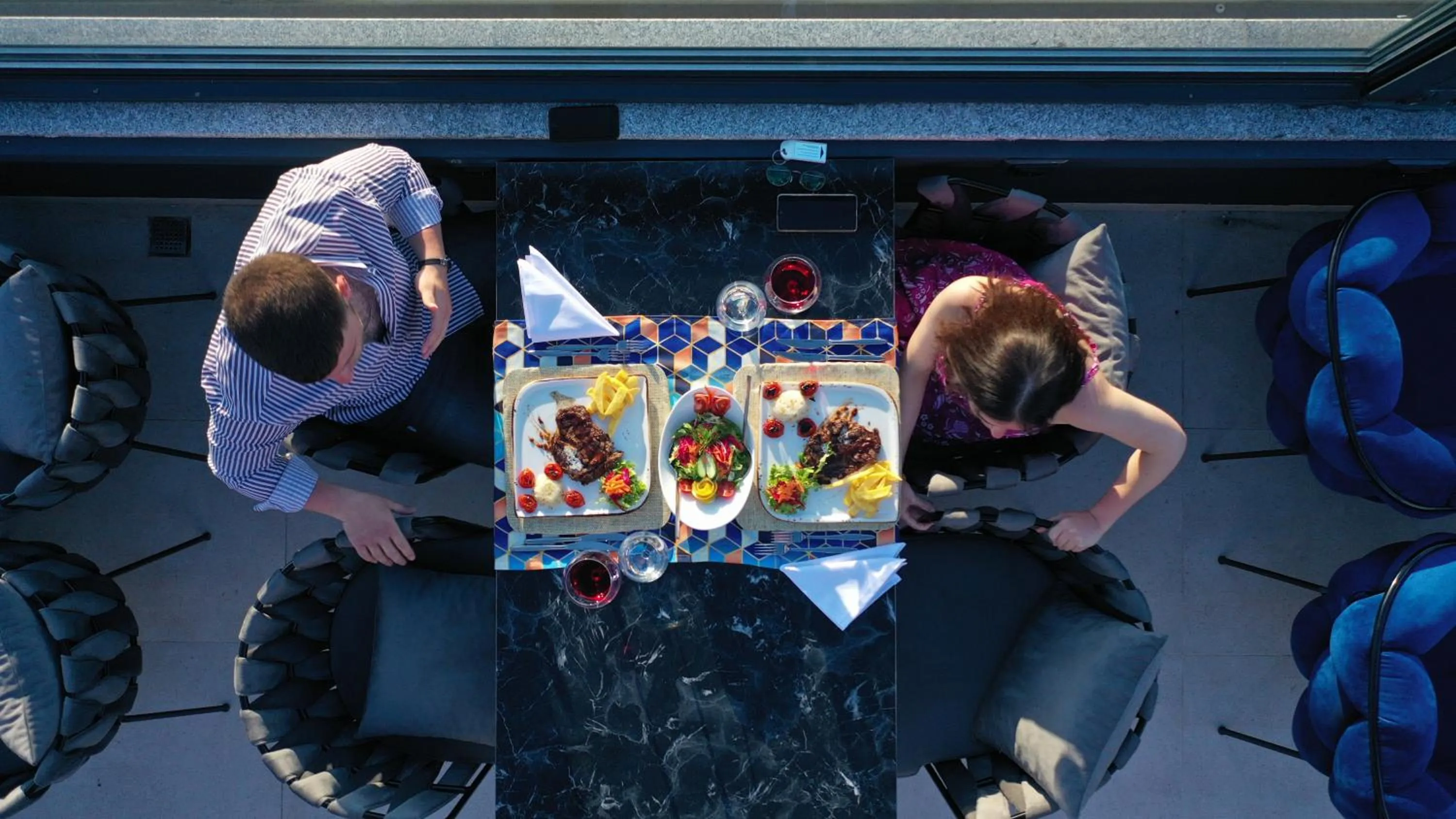 Restaurant/places to eat in Sunsan Hotel