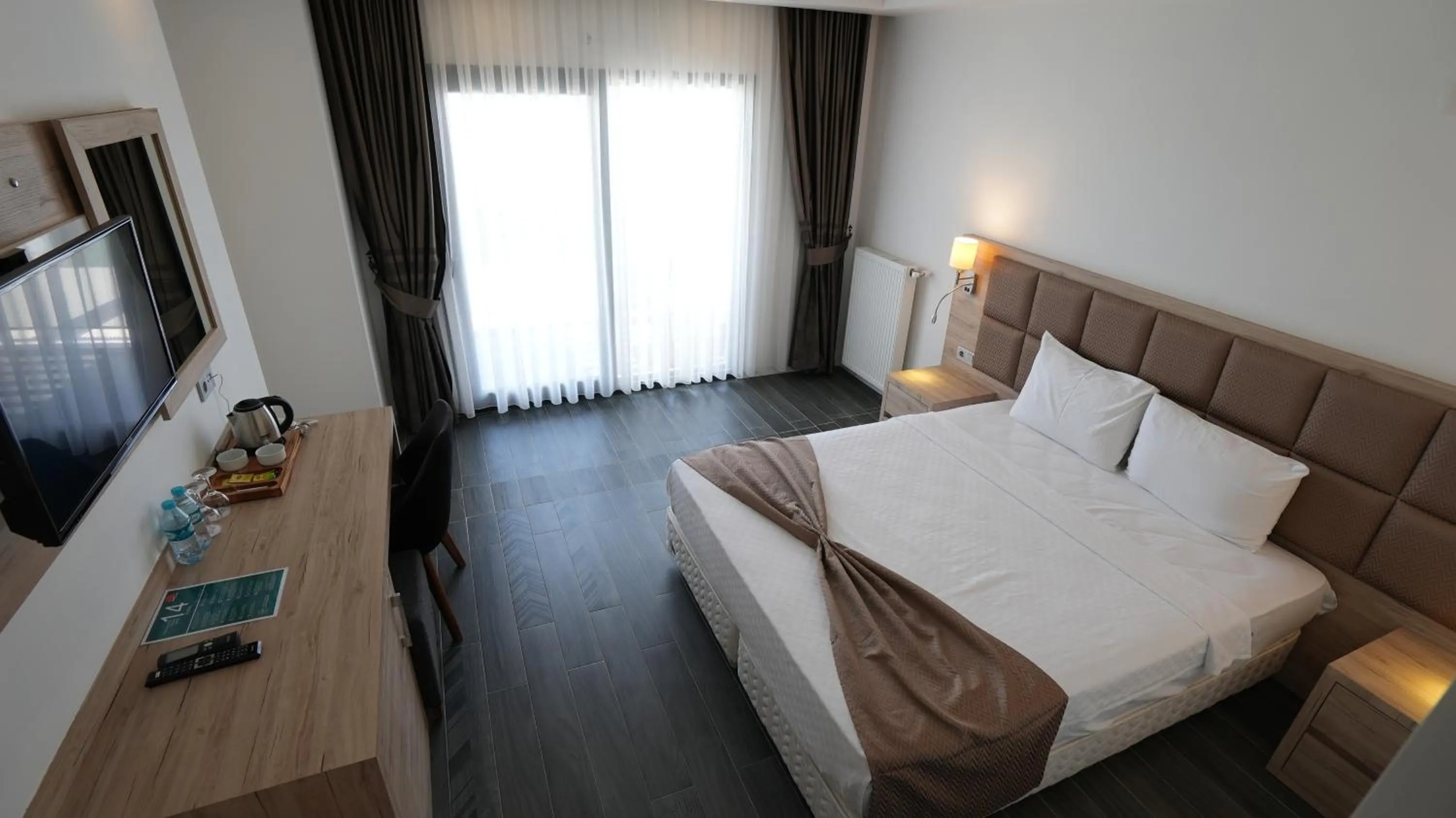 View (from property/room), Bed in Sunsan Hotel