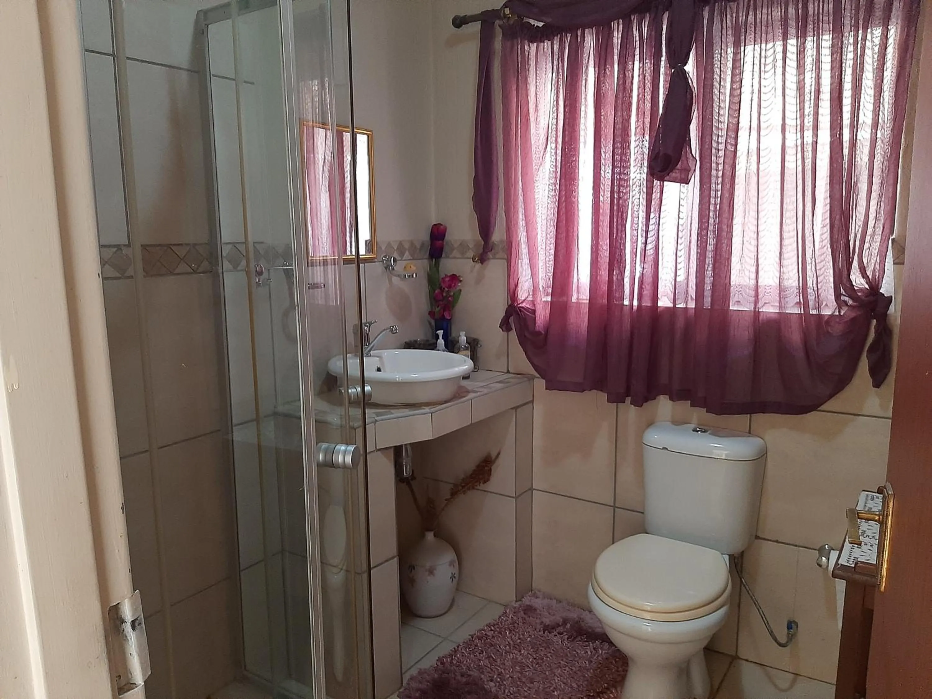 Bathroom in Aloes Bush Stay