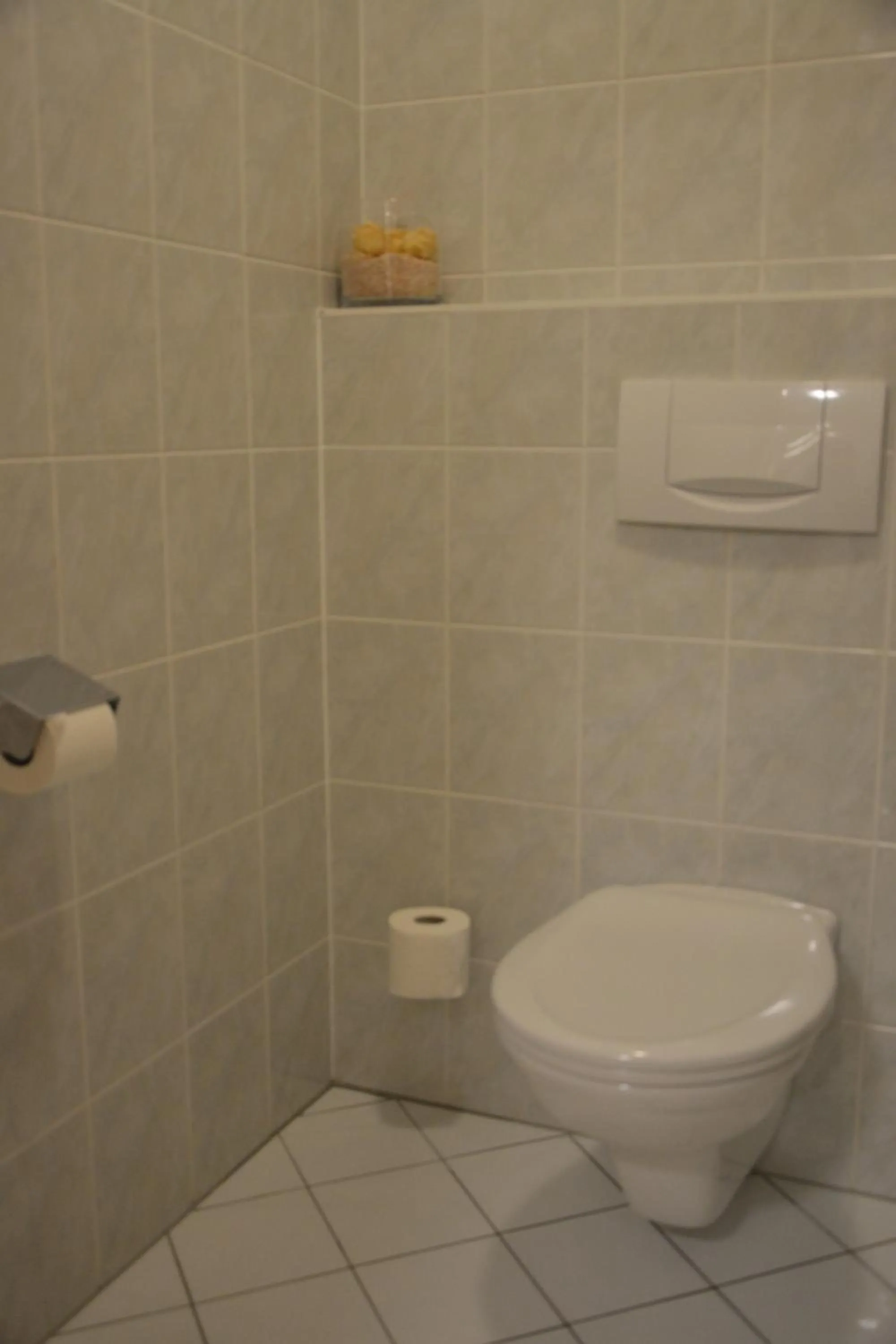 Bathroom in Hotel am Römerweg