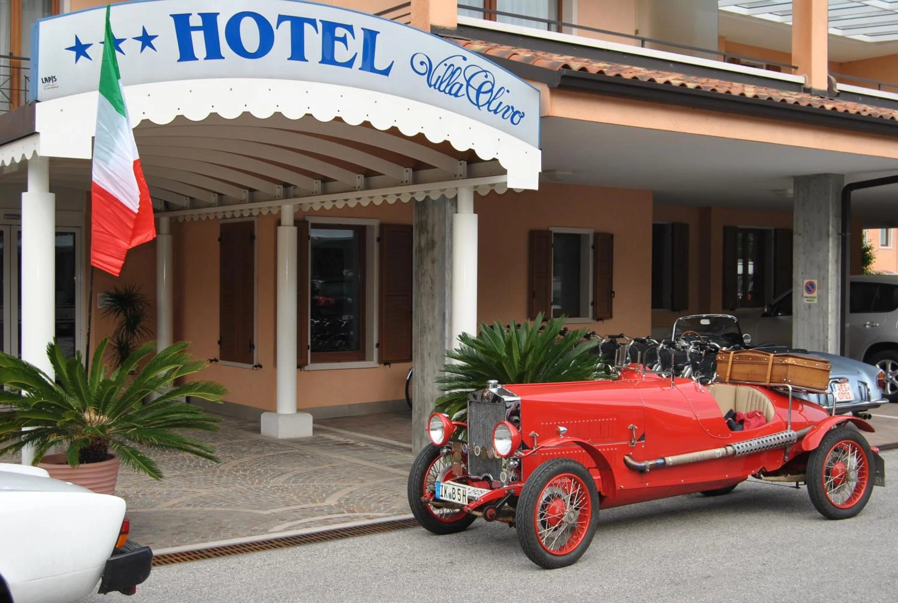 Facade/entrance in Hotel Villa Olivo Resort 3S