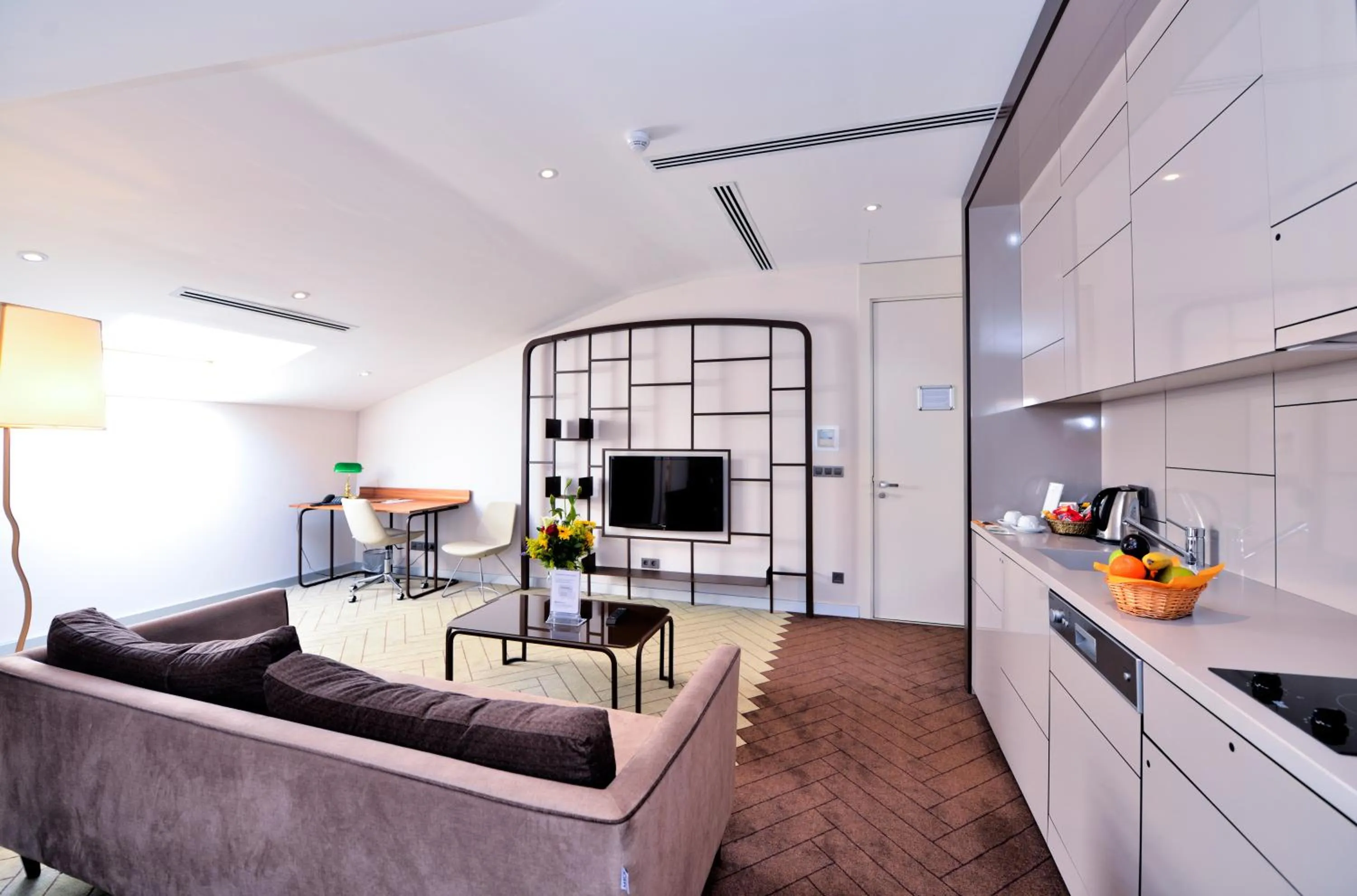 Seating area in Upsuites Hotel