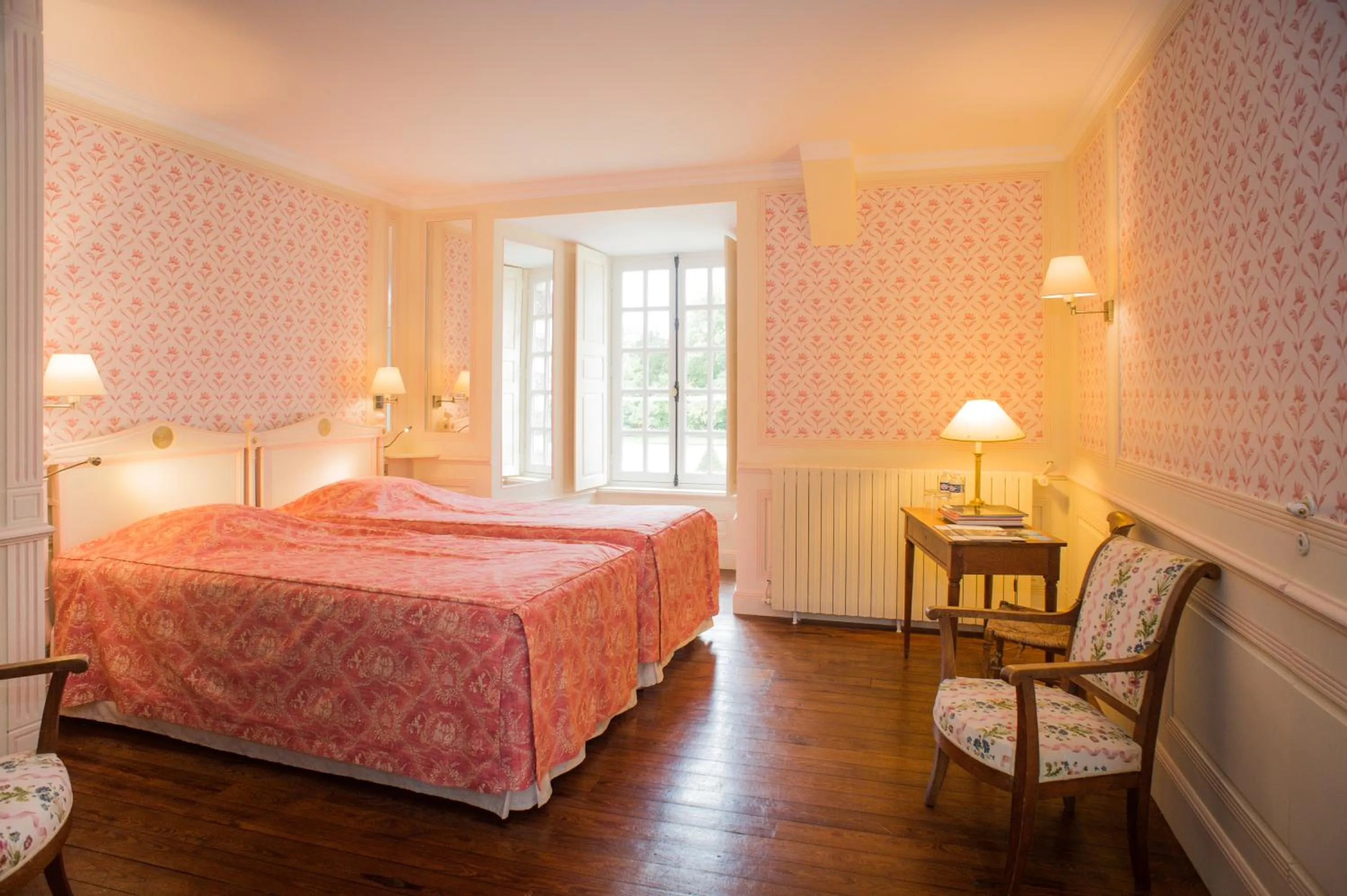 Bedroom, Bed in Chateau de Canisy