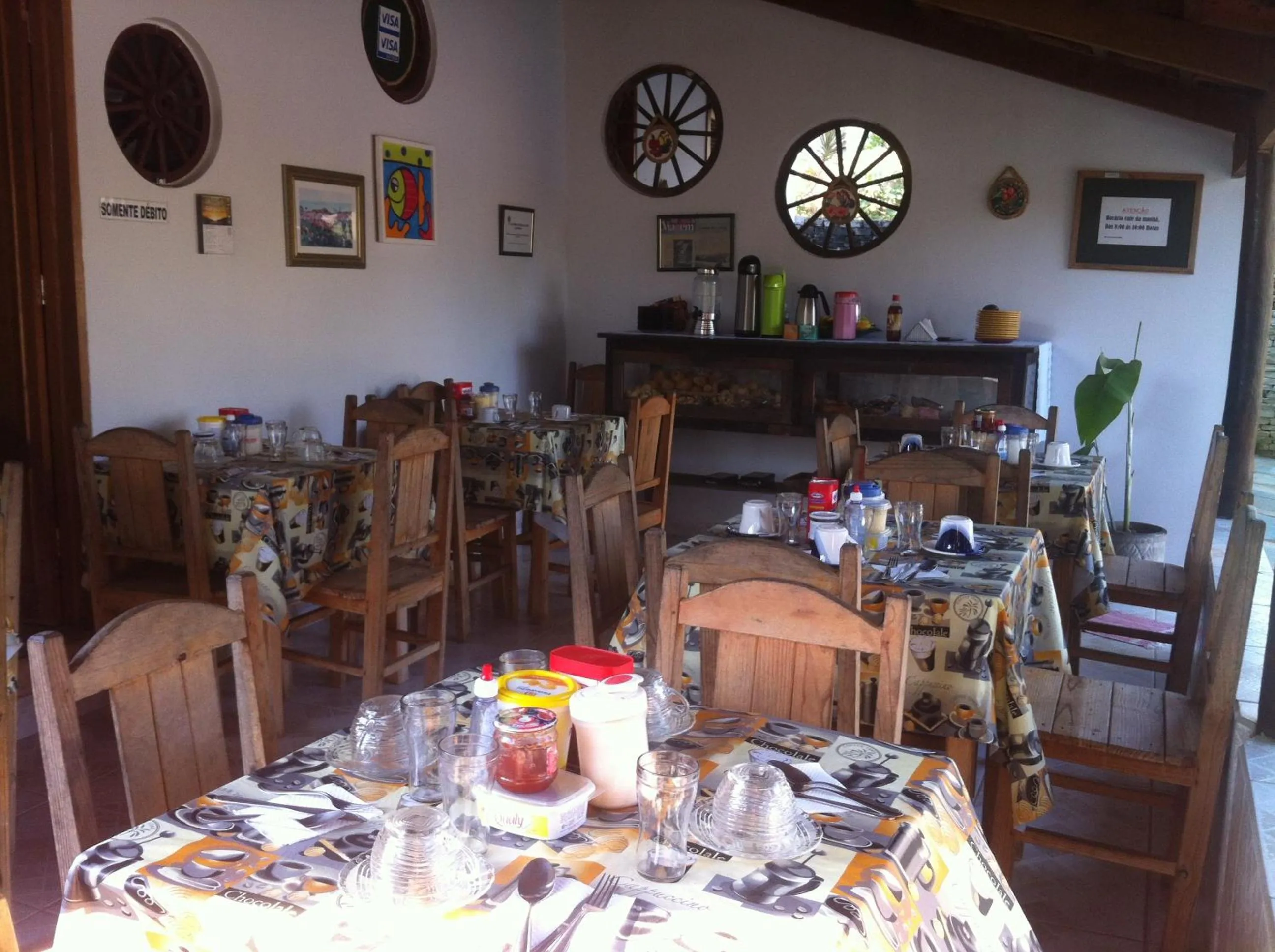 Restaurant/places to eat in Pousada Estrela Matutina