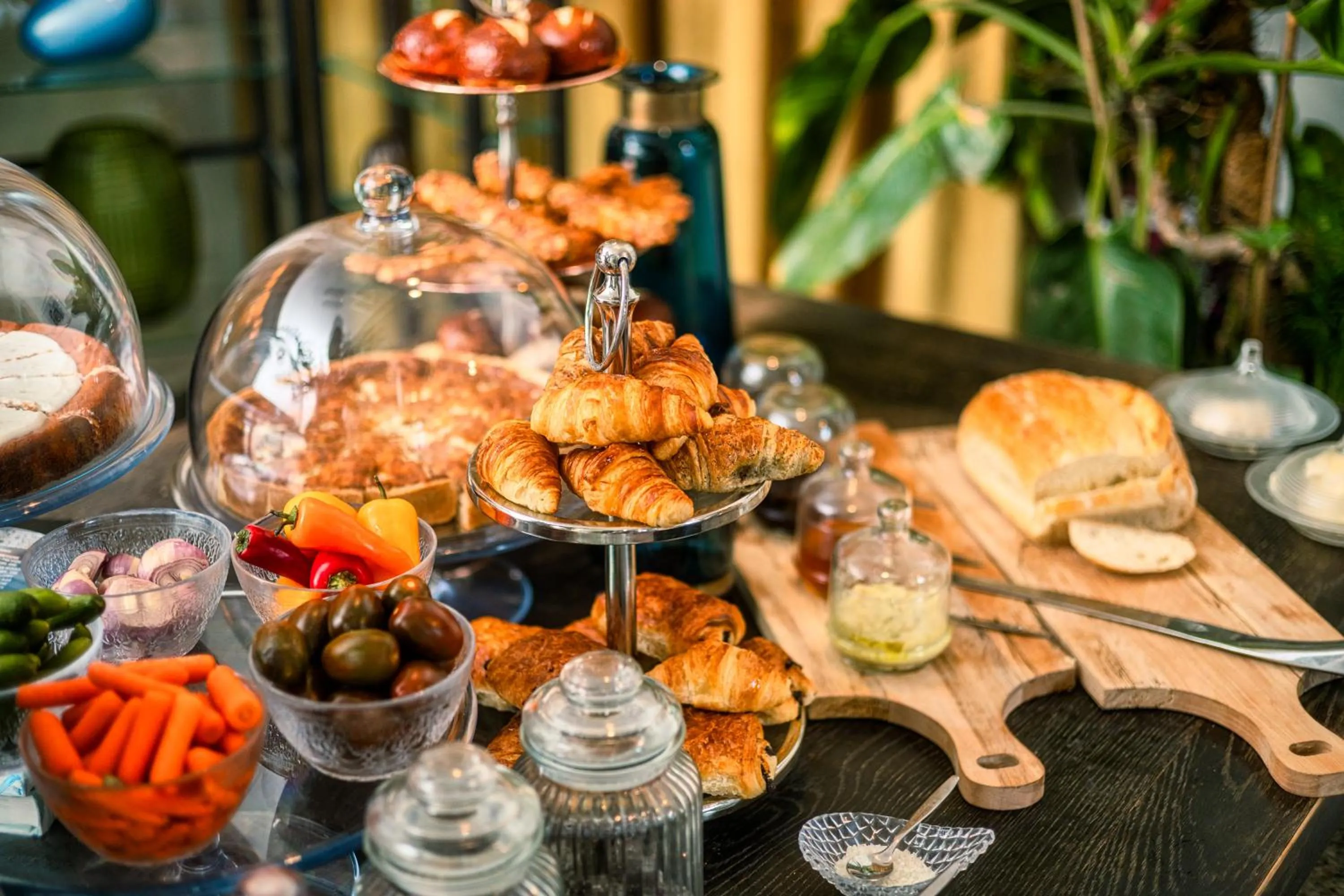 Breakfast in Villa Rothschild by Zvieli Hotels