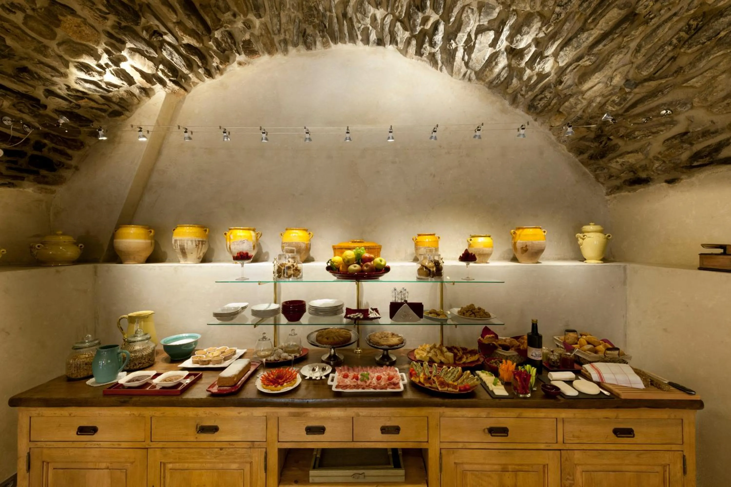 Restaurant/places to eat in Relais Del Maro