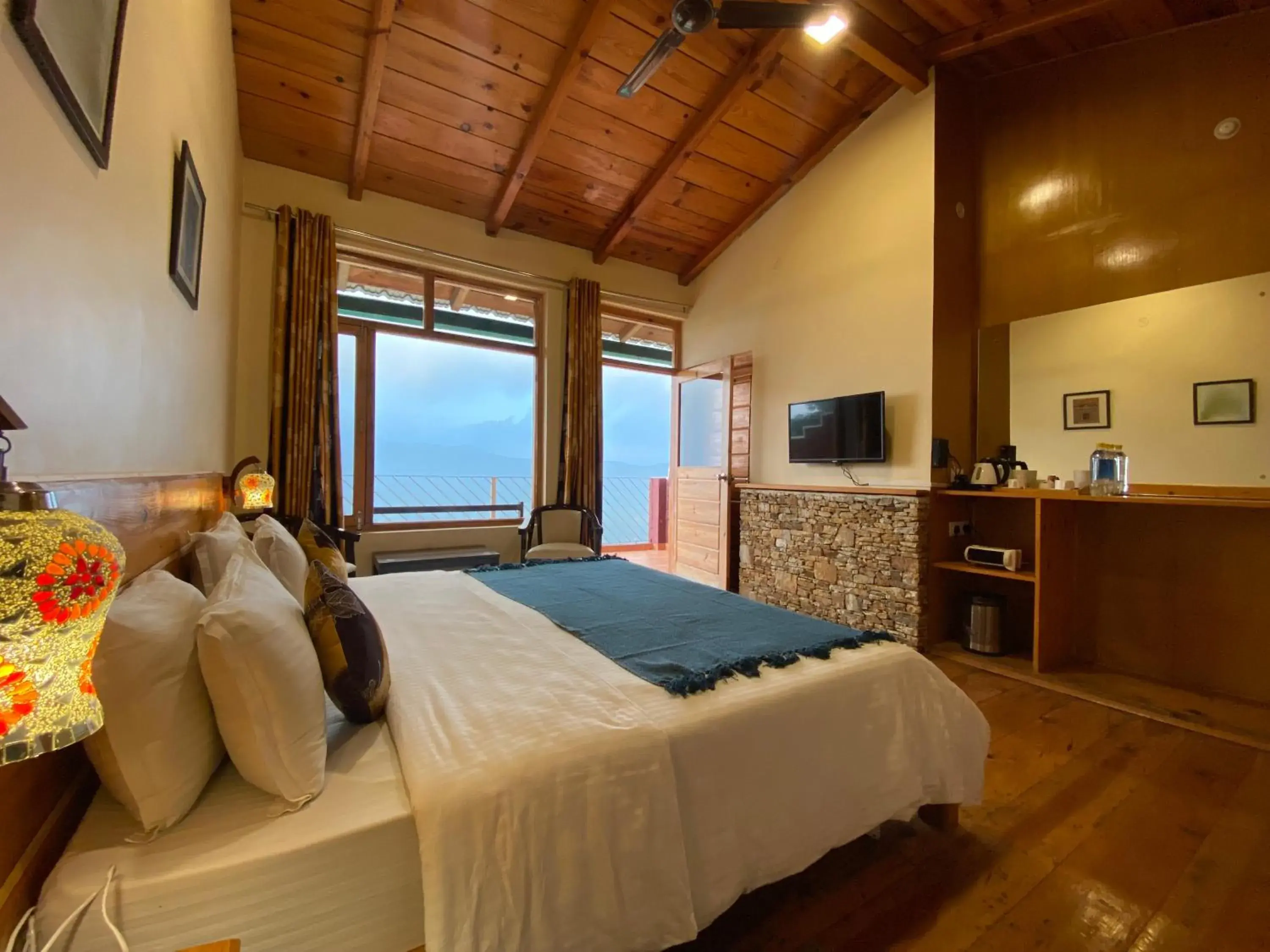 Photo of the whole room, Bed in Yak and Yeti Inn Photo of the whole room, Bed in Yak and Yeti Inn