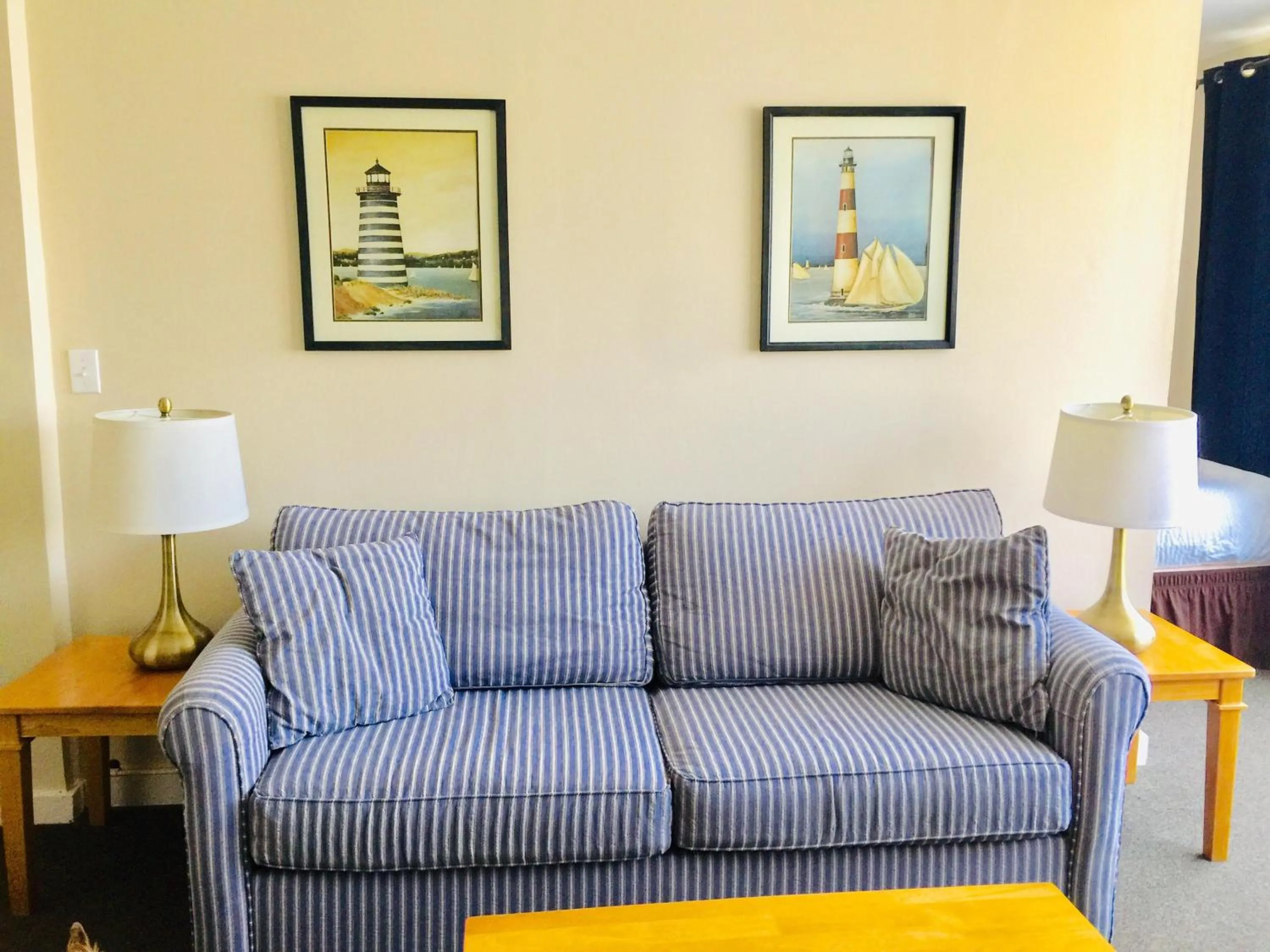 Seating area in Sesuit Harbor House