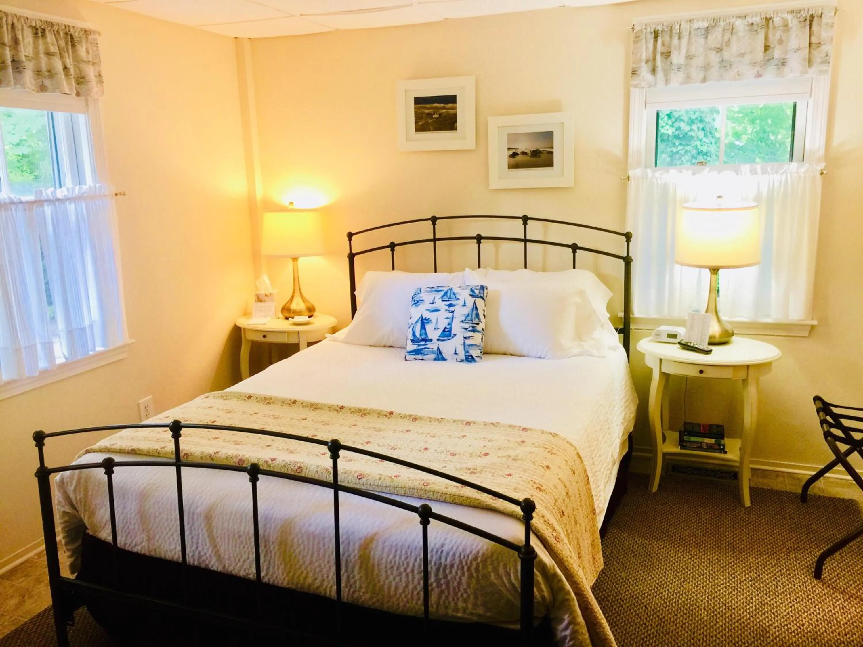 Bedroom, Bed in Sesuit Harbor House