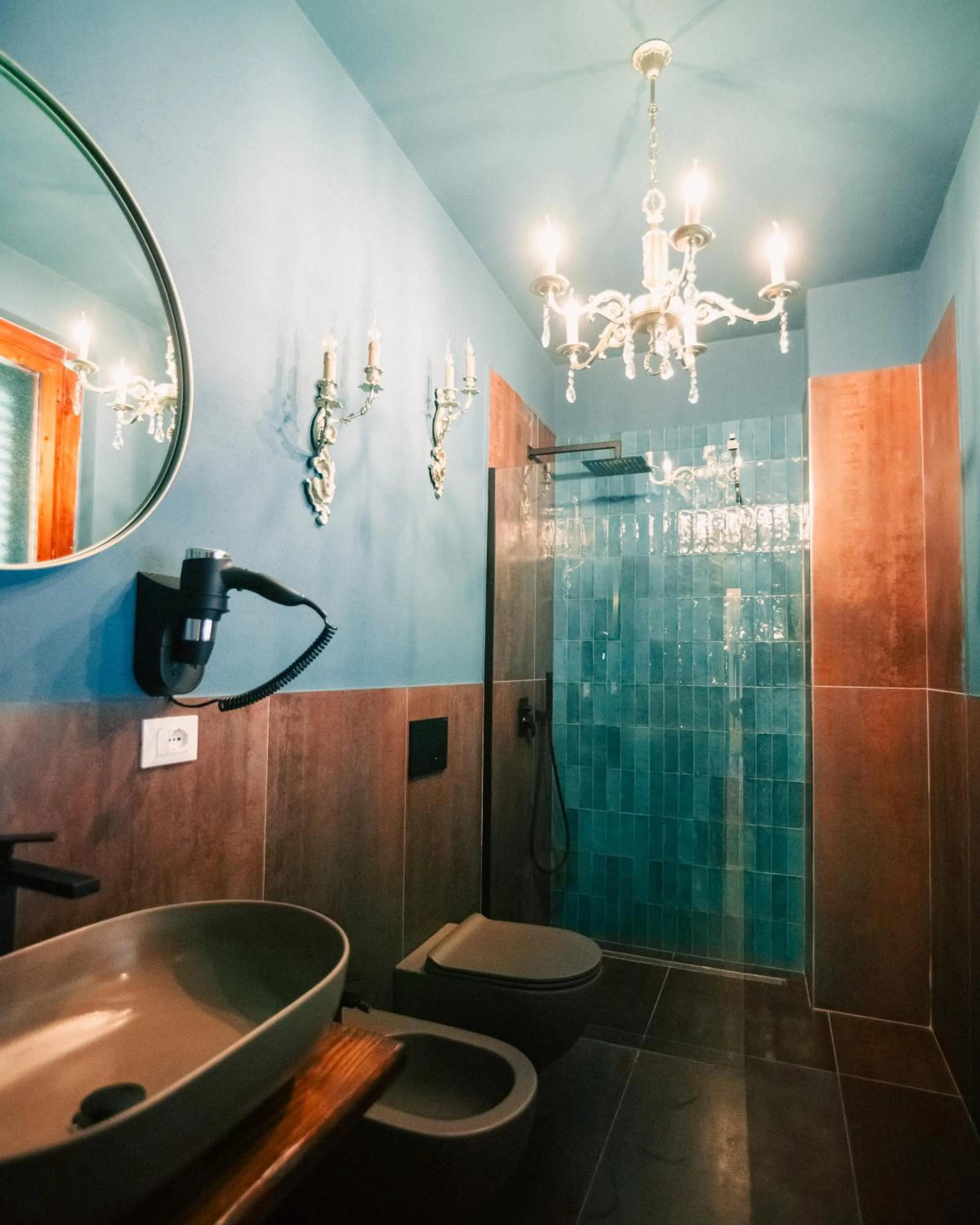 Bathroom in LA ROSA DEL RABBI Room&Breakfast