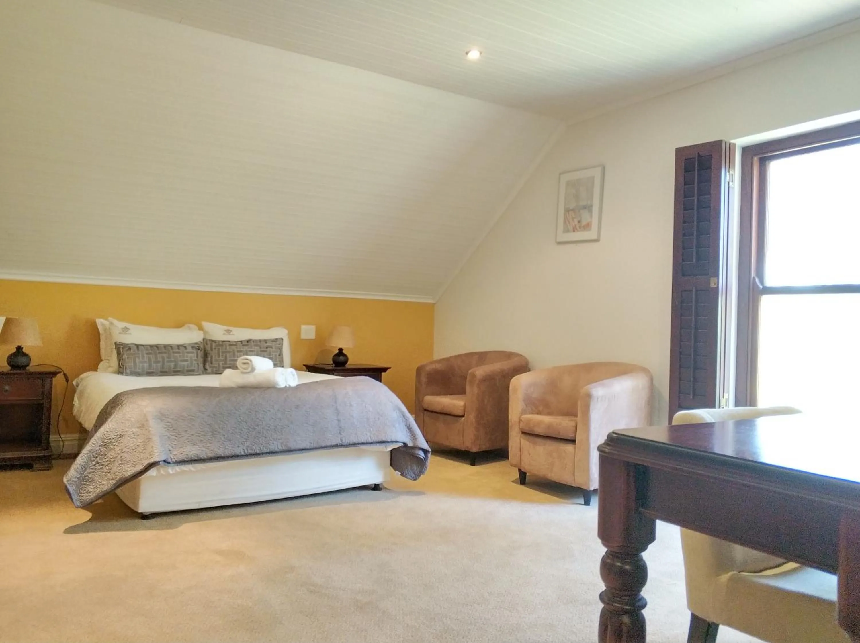 Bed in Ridgemor Villa