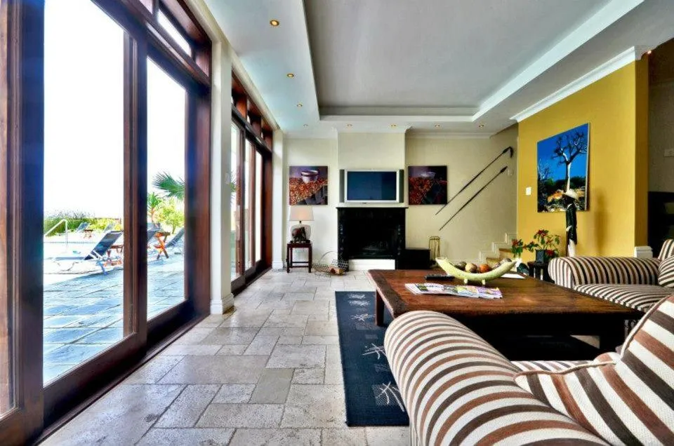 Living room in Ridgemor Villa