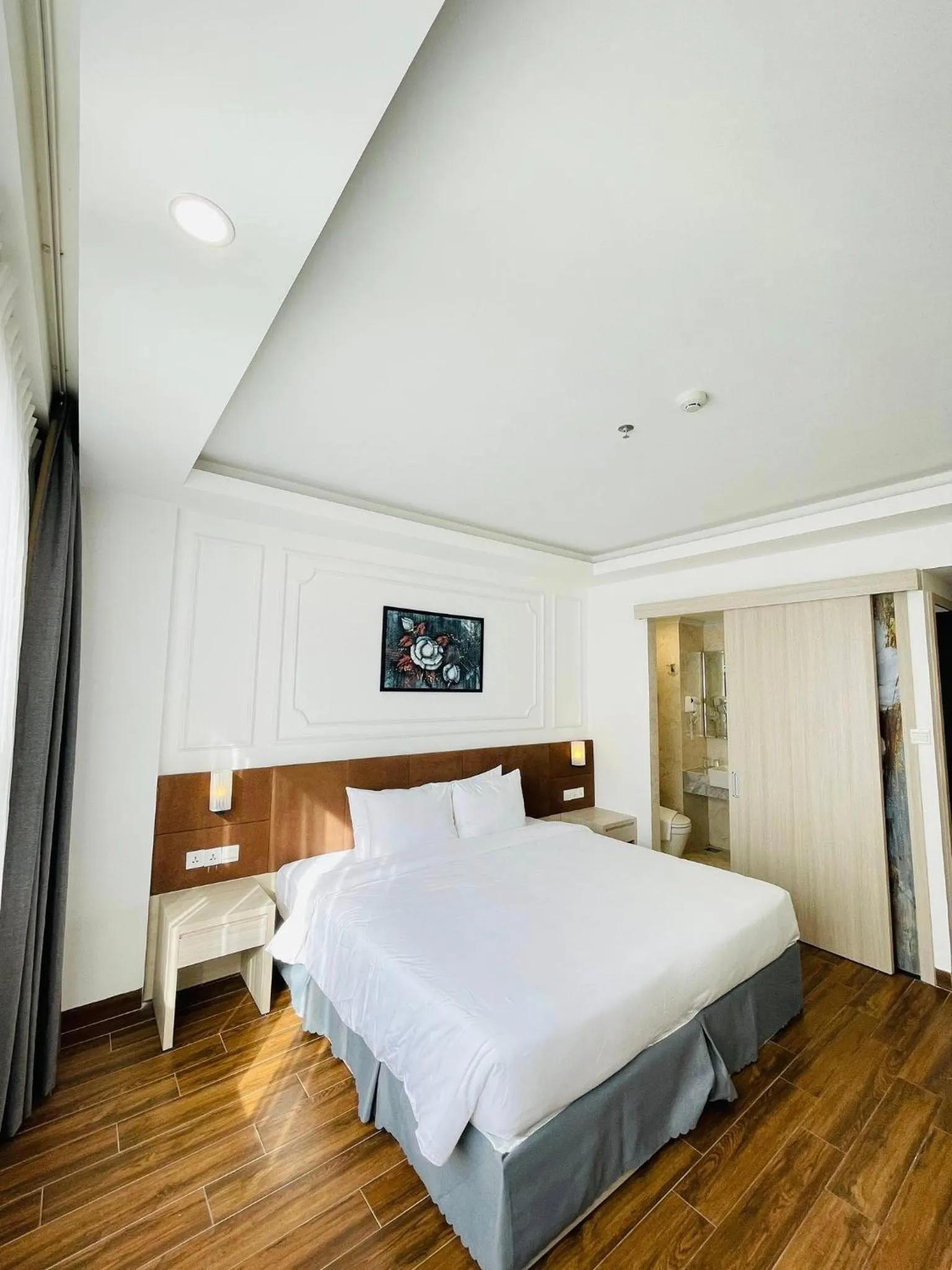 Bedroom, Bed in Hon Chong Retreat Hotel