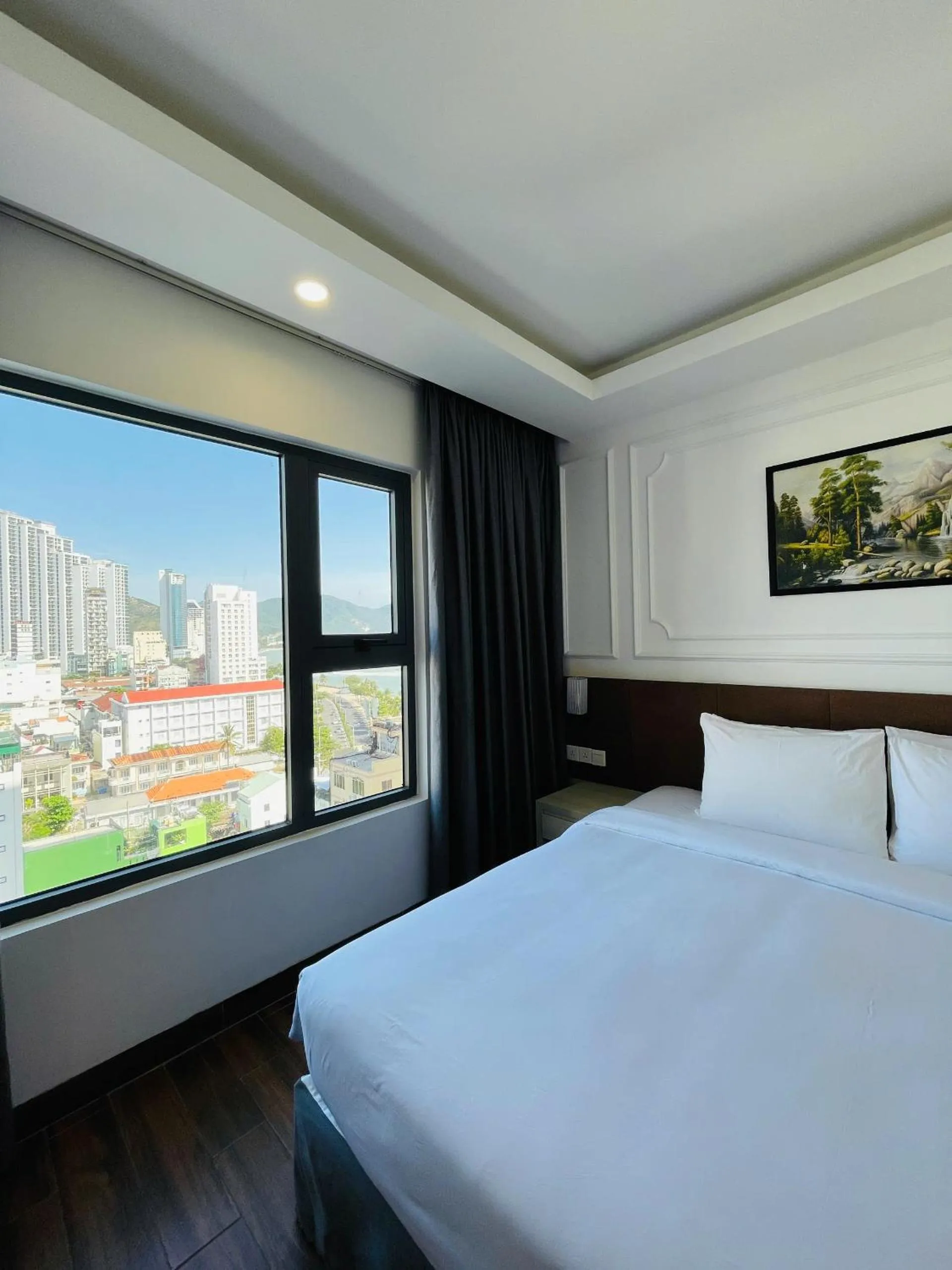 City view, Bed in Hon Chong Retreat Hotel