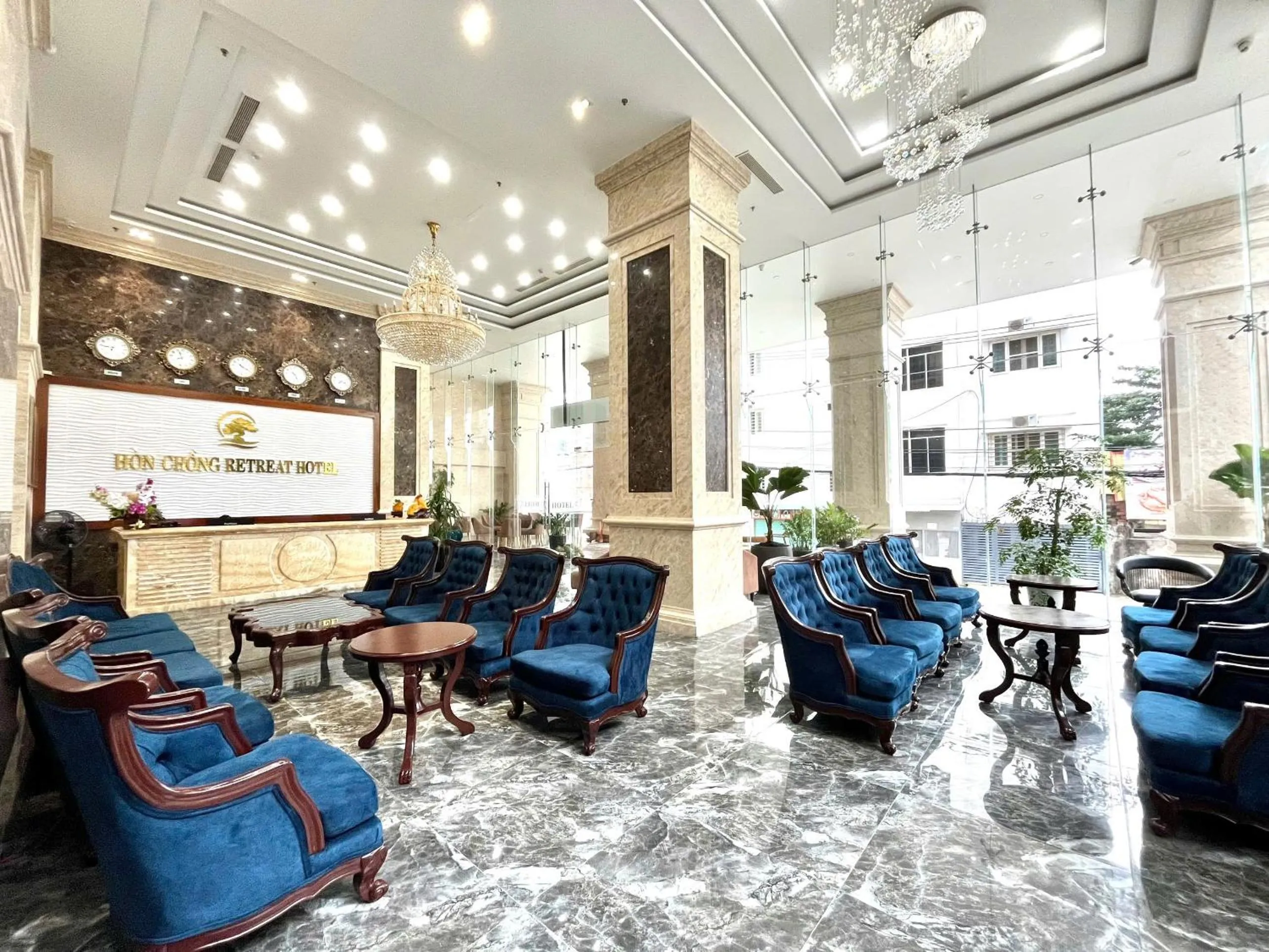 Living room in Hon Chong Retreat Hotel