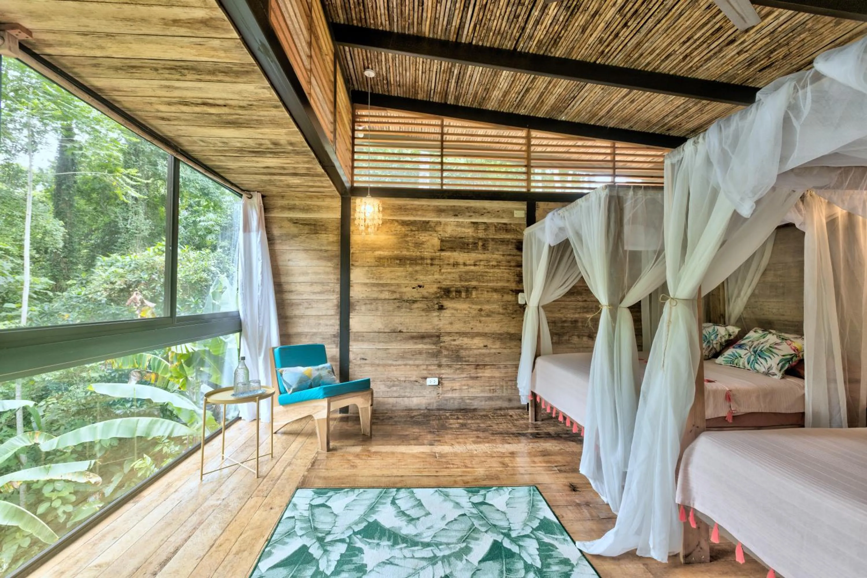 Bed in La Shamana - Ecological Concept in Jungle