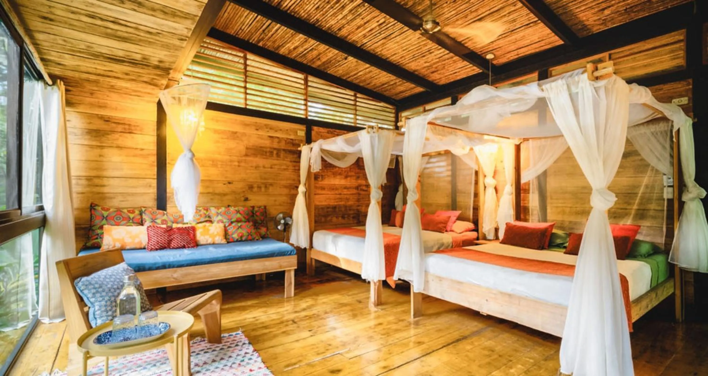 Bed in La Shamana - Ecological Concept in Jungle