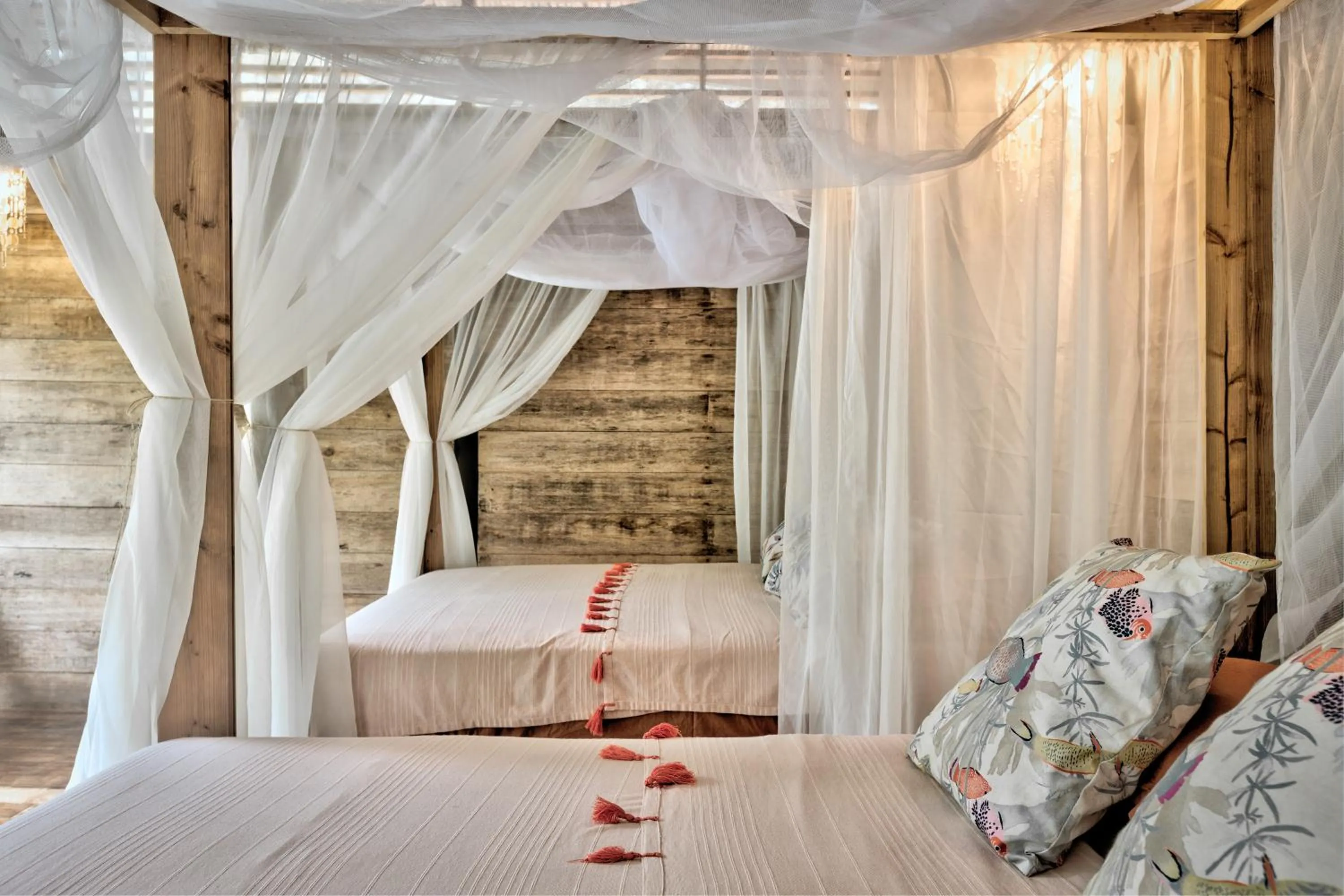 Bed in La Shamana - Ecological Concept in Jungle