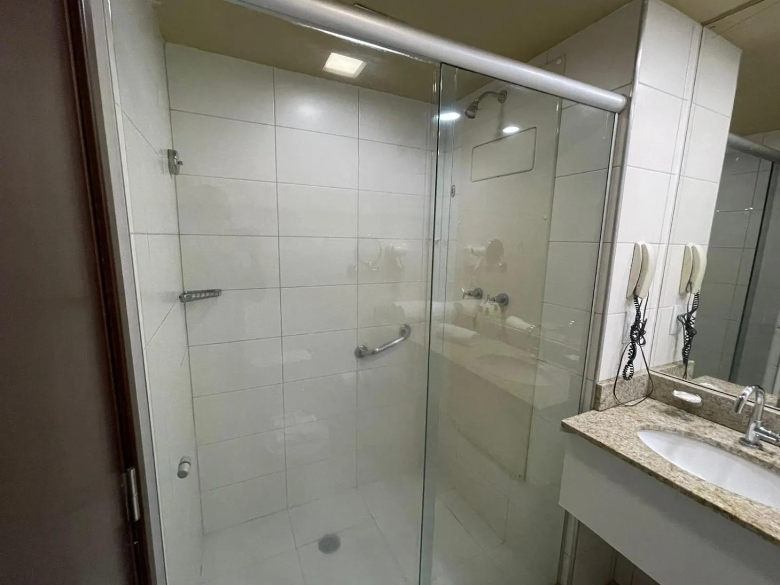 Bathroom in HY BEACH FLATS - INTERNATIONAL