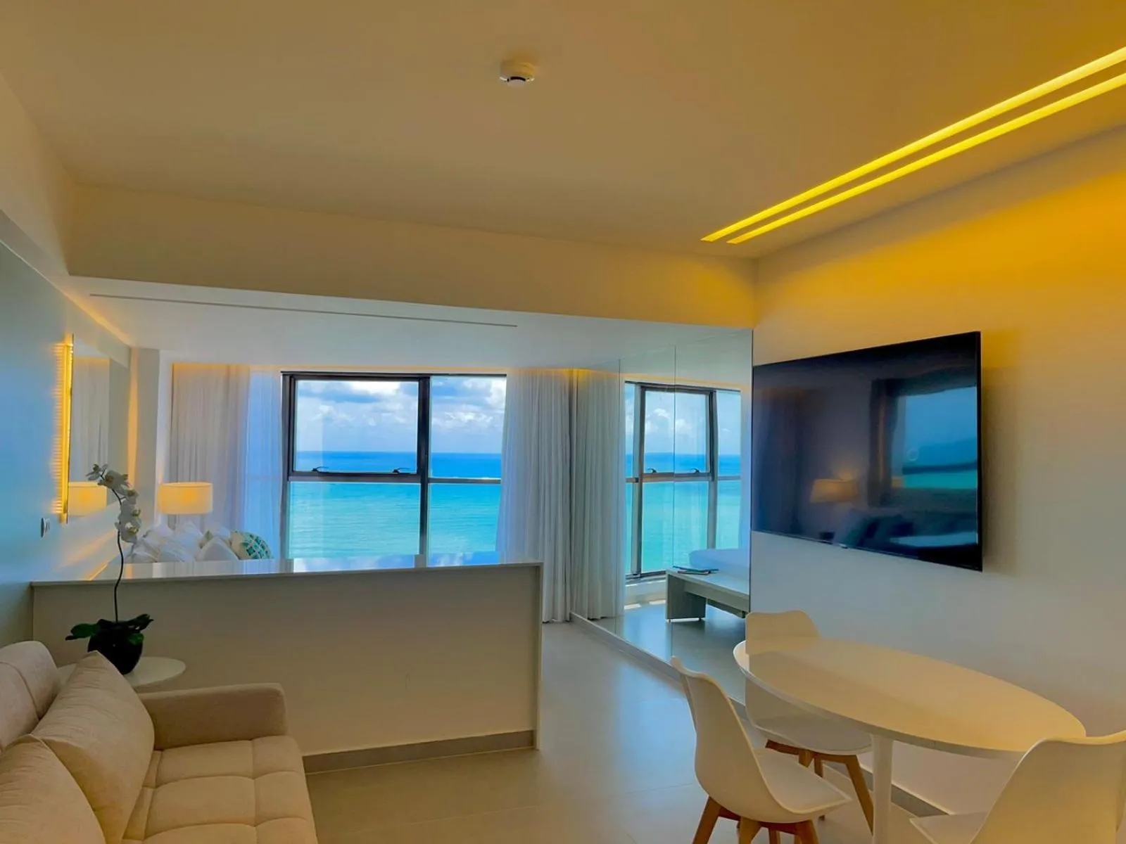 Seating area in HY BEACH FLATS - INTERNATIONAL