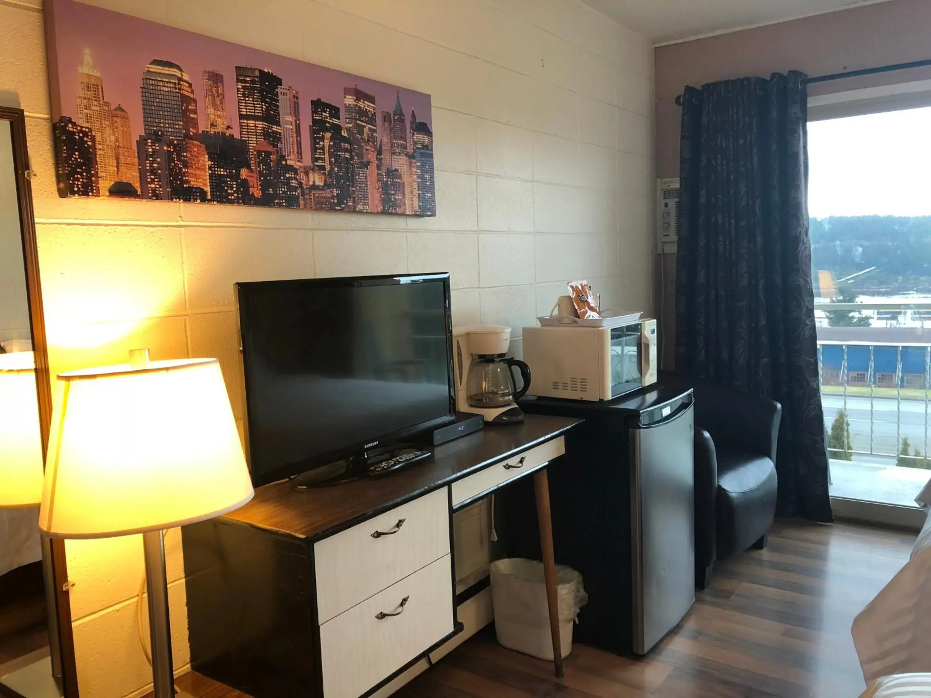 Queen Room with Sea View in Holiday House Motel Queen Room with Sea View in Holiday House Motel